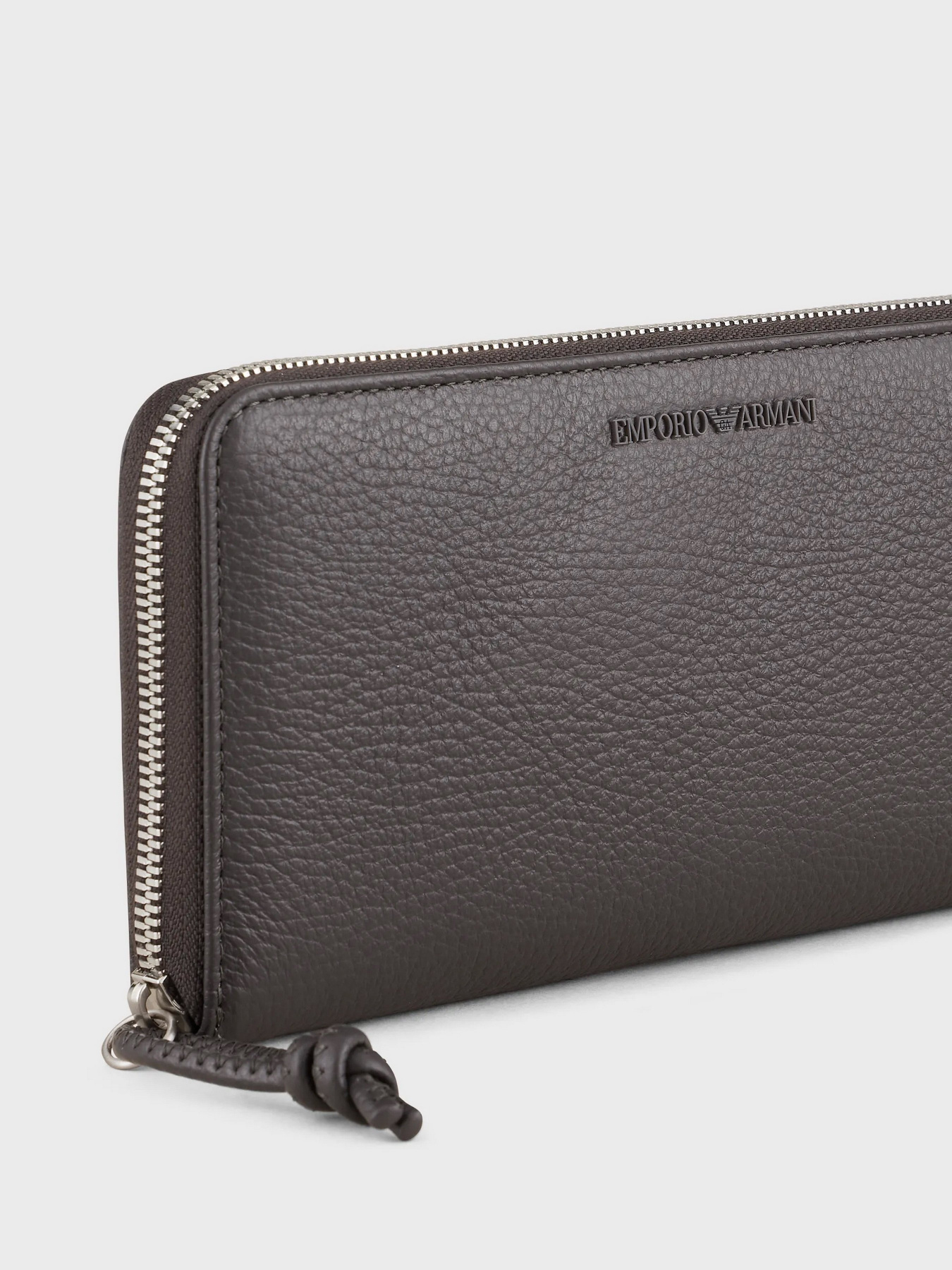 Кошельки Emporio Armani модель Y4R169-Y068E-89557 Кошельки Emporio Armani модель Y4R169-Y068E-89557 Фото