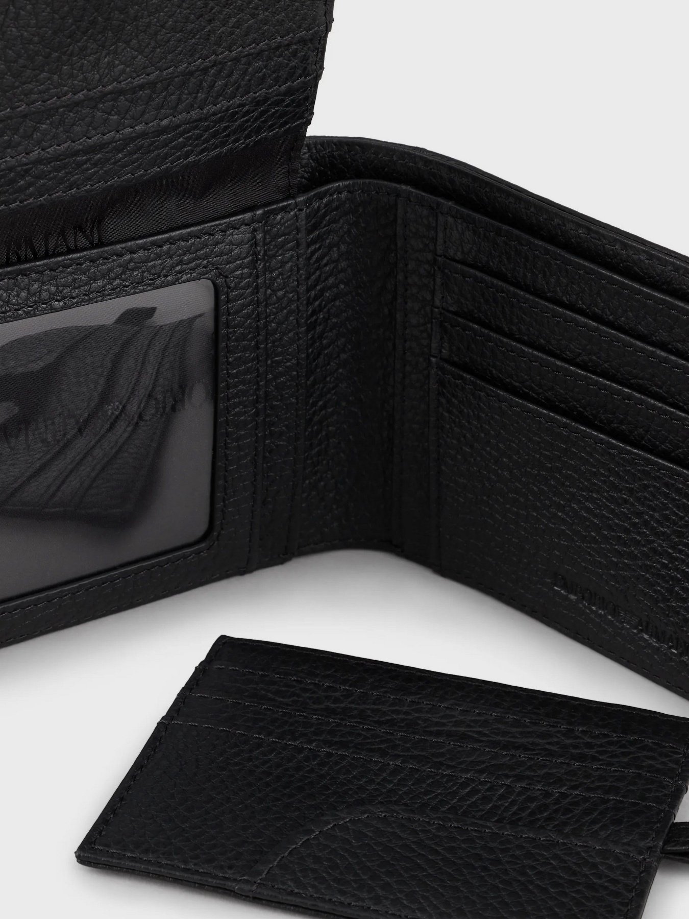 Кошельки Emporio Armani модель Y4R283-Y068E-80001 Кошельки Emporio Armani модель Y4R283-Y068E-80001 Фото
