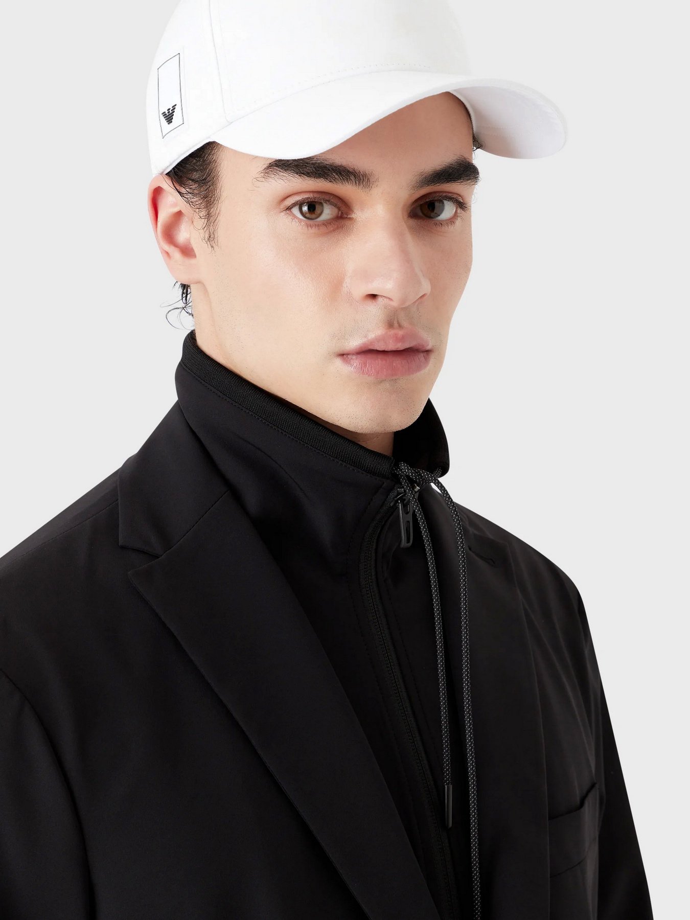 Шапки и кепки Emporio Armani Travel Essentials модель 637642-3R460-00010 Шапки и кепки Emporio Armani Travel Essentials модель 637642-3R460-00010 Фото