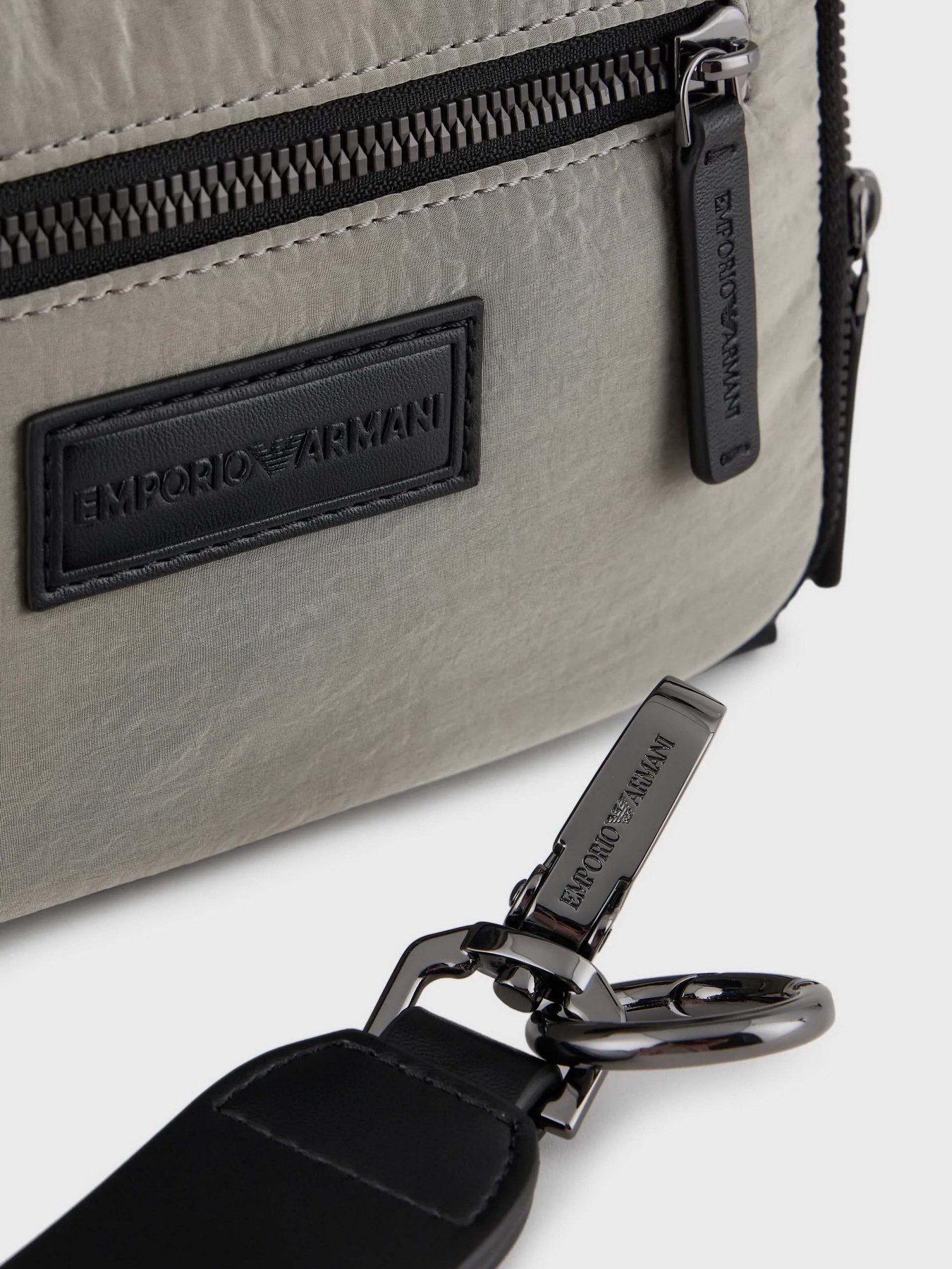 Гаманці Emporio Armani модель Y4R509-Y701J-80519 Фото