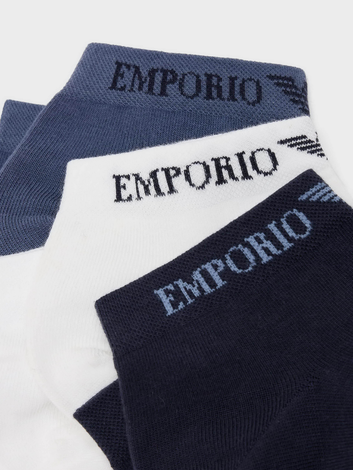 Носки и гольфы Emporio Armani модель 300048-3F254-59436 Фото