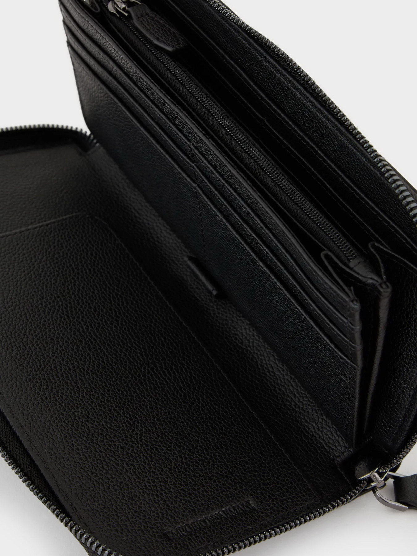 Кошельки Emporio Armani модель Y4R569-YQ13X-80648 Фото