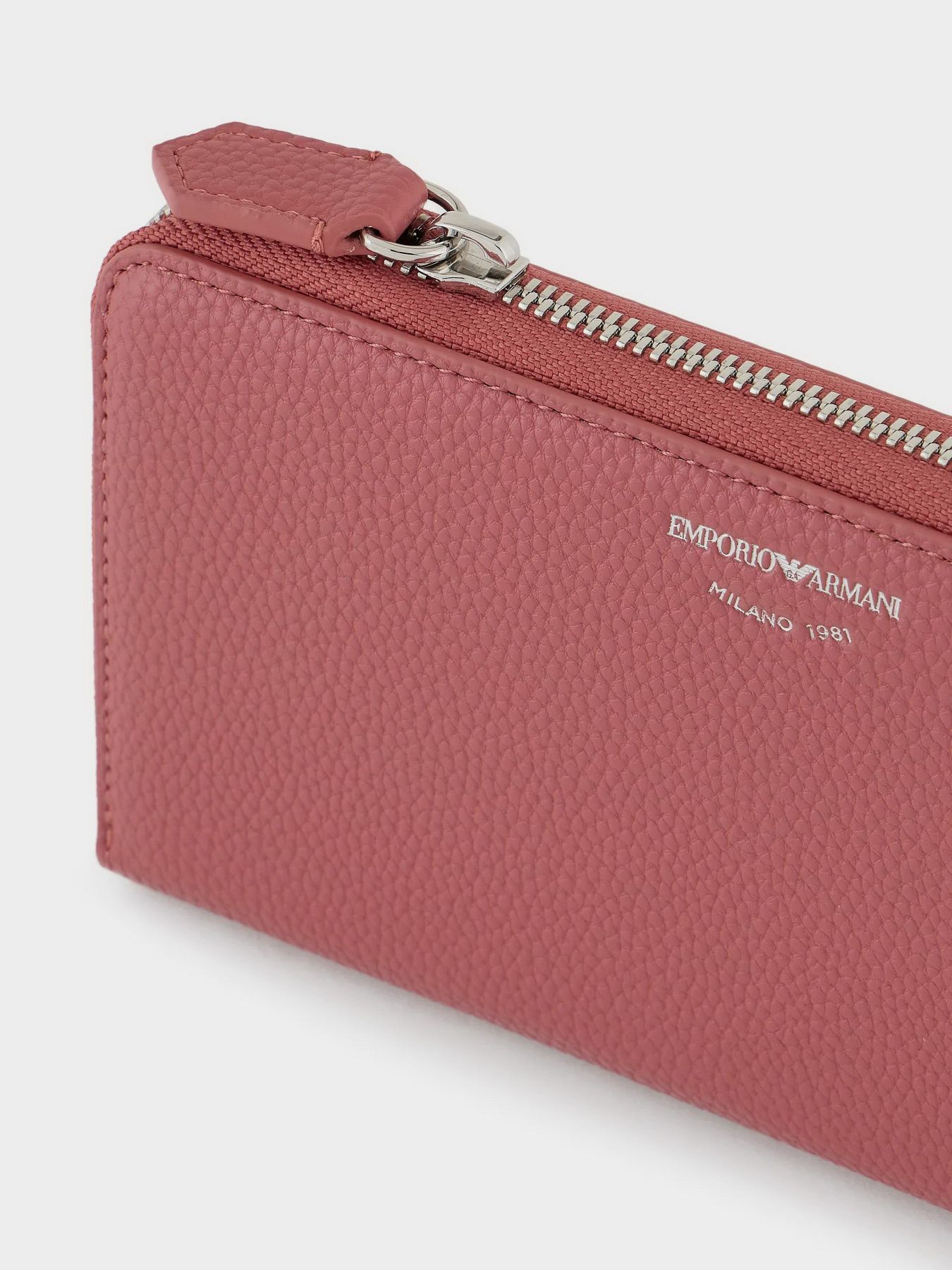 Кошельки Emporio Armani модель Y3H168-YVZ7E-89851 Кошельки Emporio Armani модель Y3H168-YVZ7E-89851 Фото