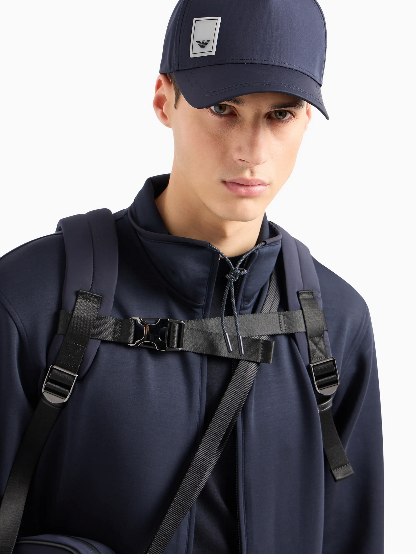 Шапки и кепки Emporio Armani Travel Essentials модель EM000055-AF10081-UB118 Шапки и кепки Emporio Armani Travel Essentials модель EM000055-AF10081-UB118 Фото