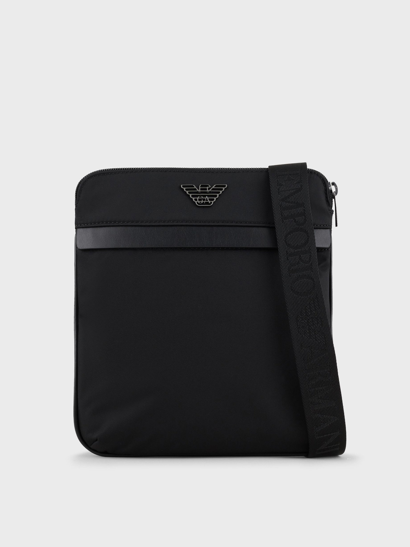 Сумки Emporio Armani модель Y4M185-Y139J-80001 Сумки Emporio Armani модель Y4M185-Y139J-80001 Фото