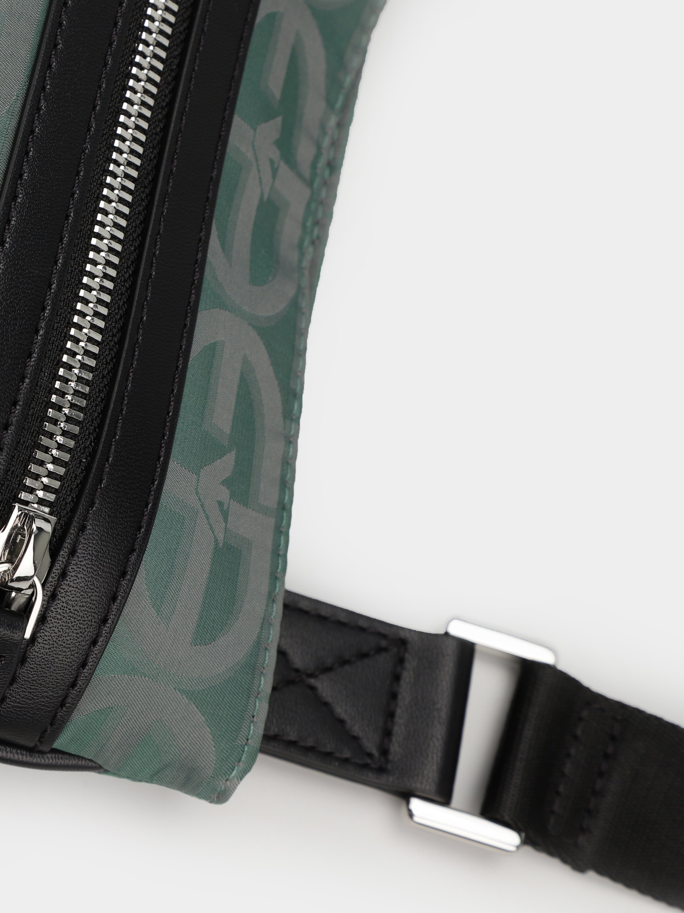 Сумки Emporio Armani модель Y4M185-Y140E-88014 Фото