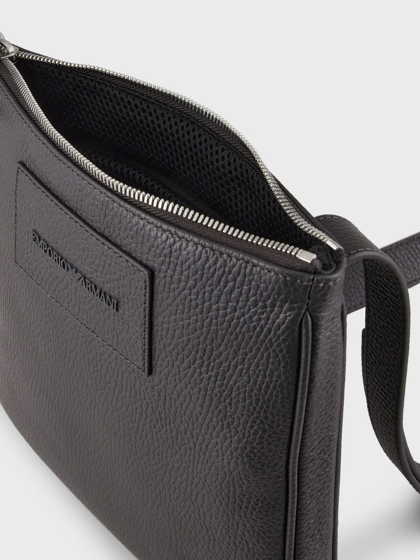 Сумки Emporio Armani модель Y4M252-Y068E-89557 Фото