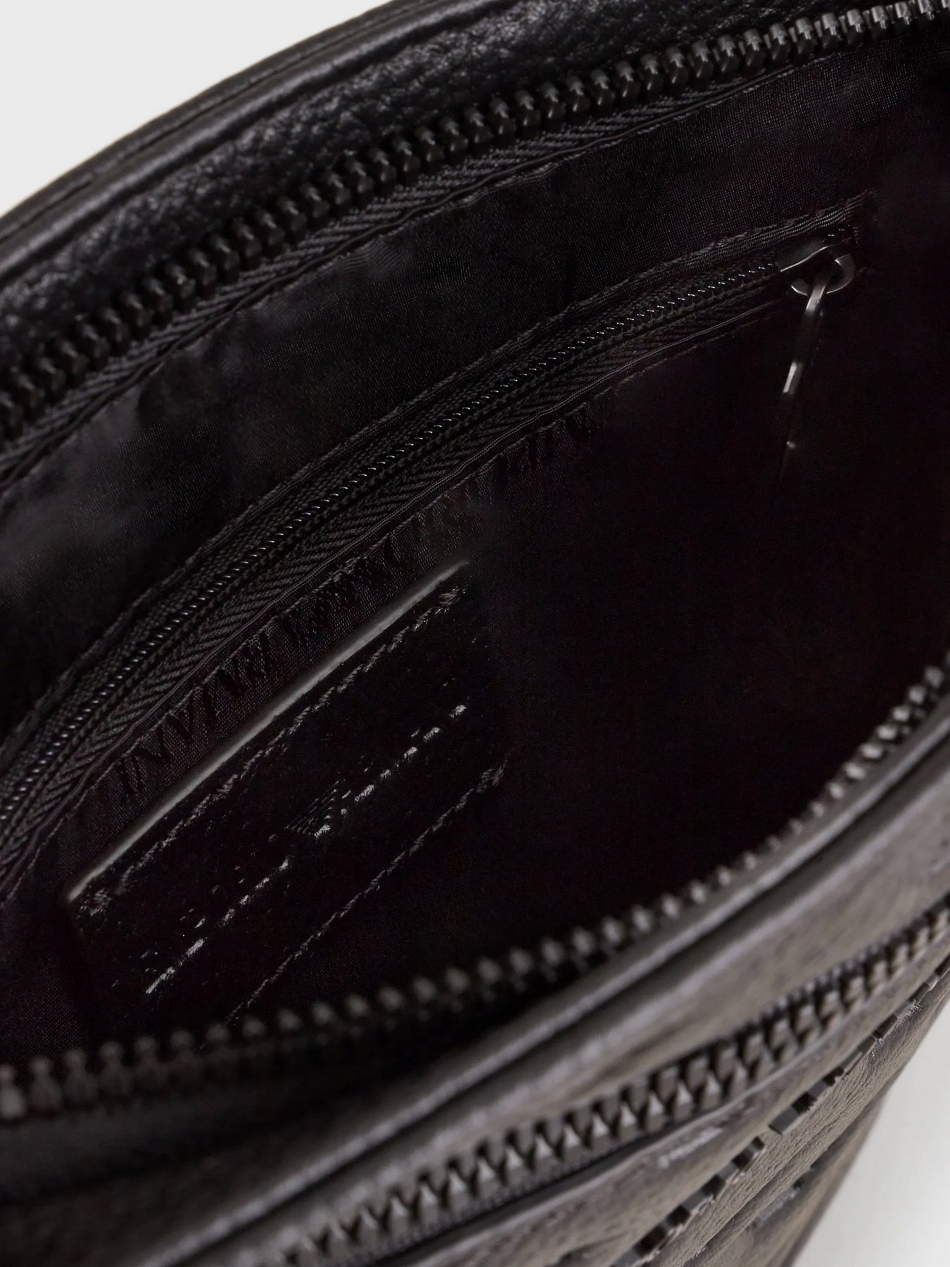 Сумки Emporio Armani модель Y4M366-Y142V-81072 Фото