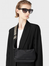 Сумки Emporio Armani Travel Essentials модель Y3H293-YVL7E-80001 Фото