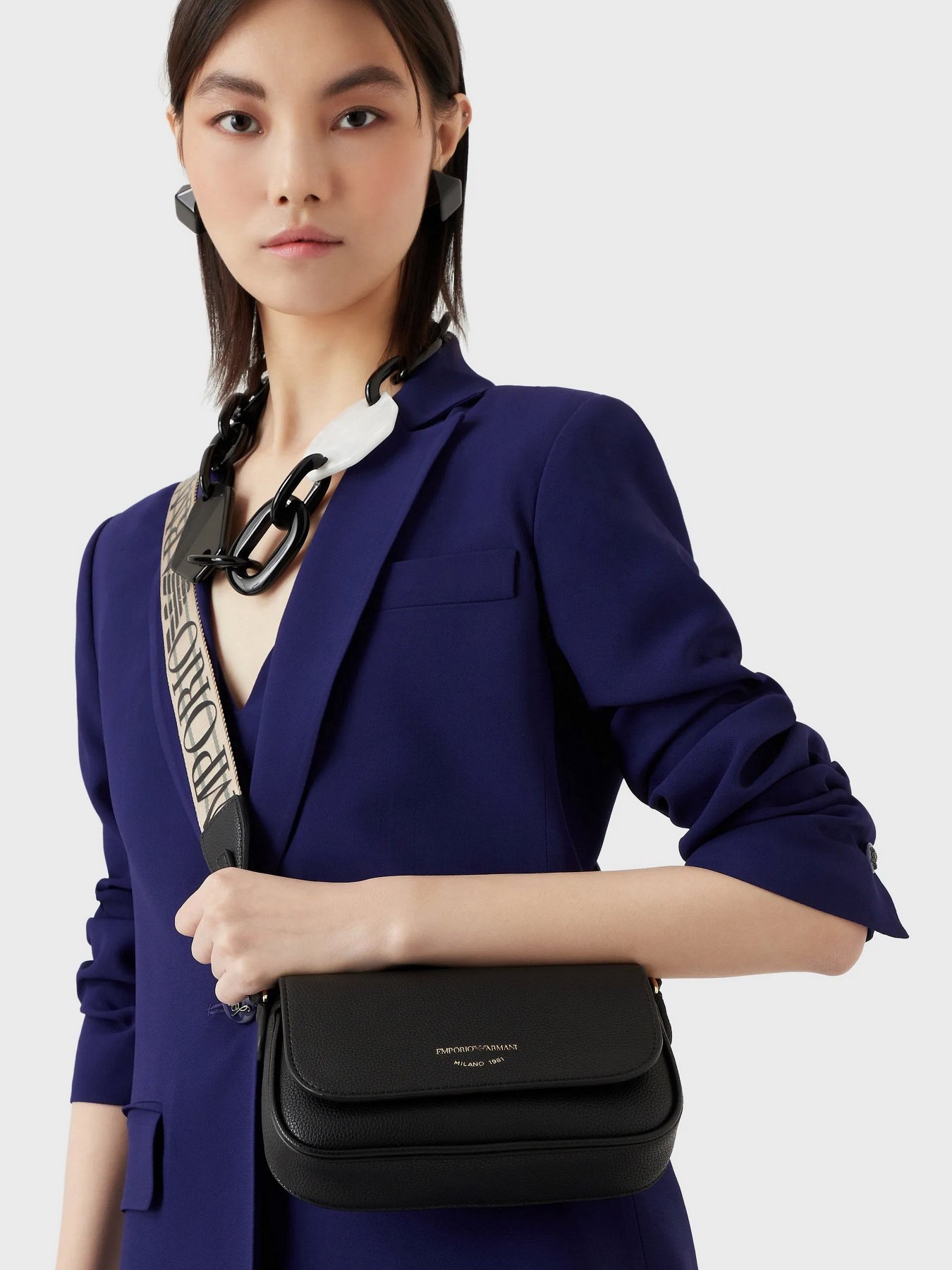 Сумки Emporio Armani MYEA модель Y3H294-YFO5B-85218 Фото