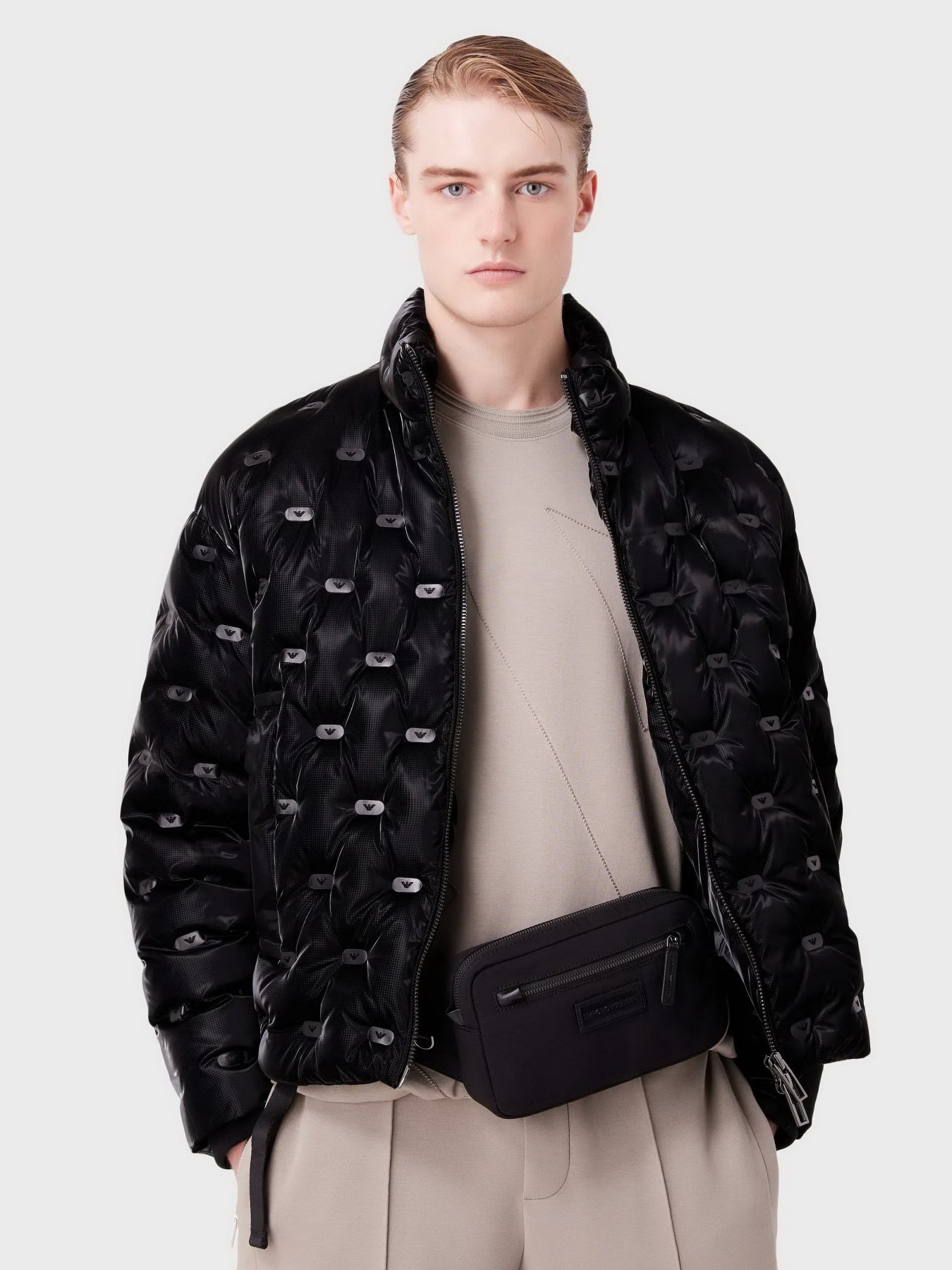 Сумки Emporio Armani модель Y4O424-Y701J-80001 Фото