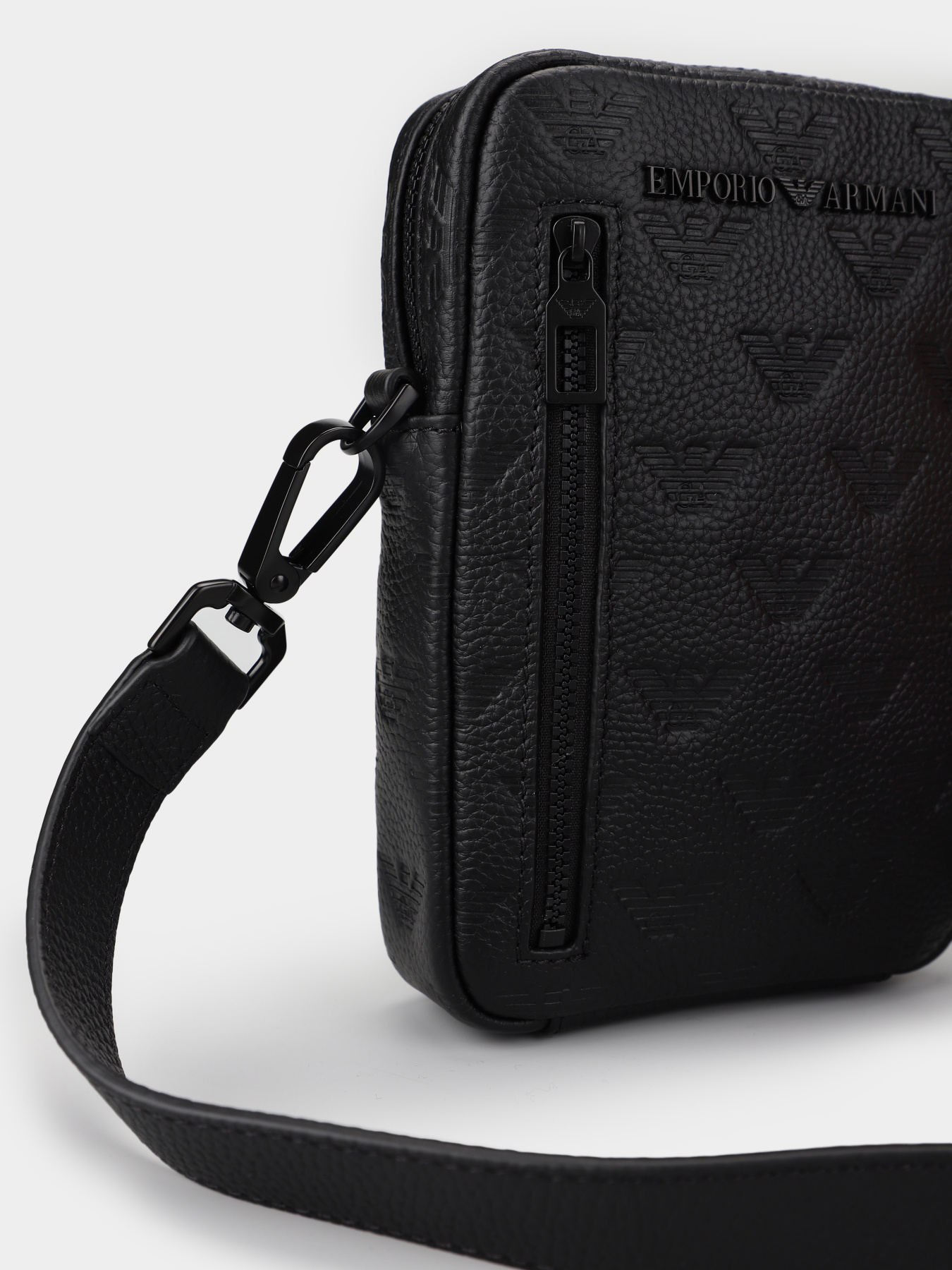 Сумки Emporio Armani модель Y4R460-Y142V-81072 Сумки Emporio Armani модель Y4R460-Y142V-81072 Фото