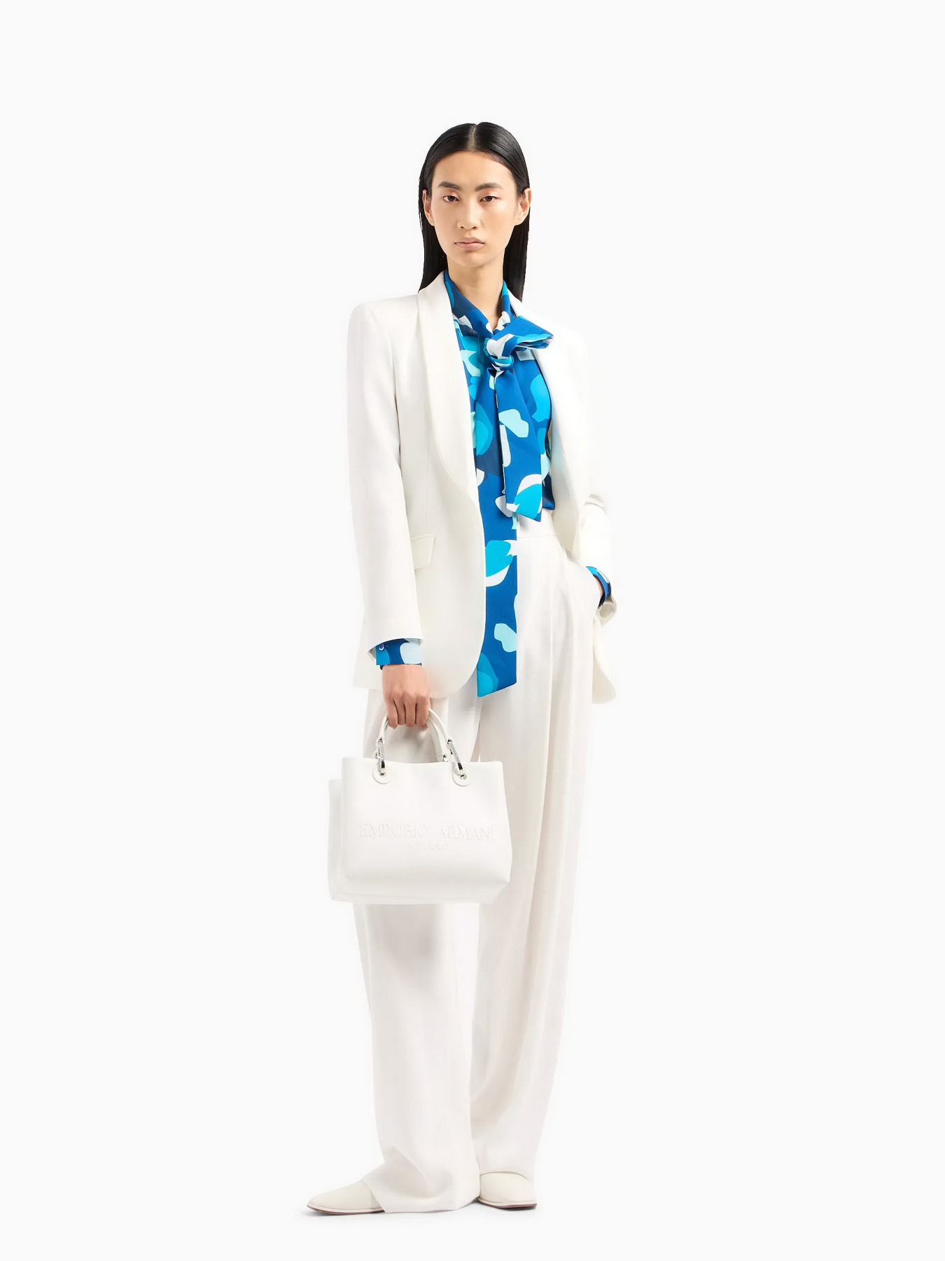 Сумки Emporio Armani Myea модель Y3D166-YWN3E-81018 Фото