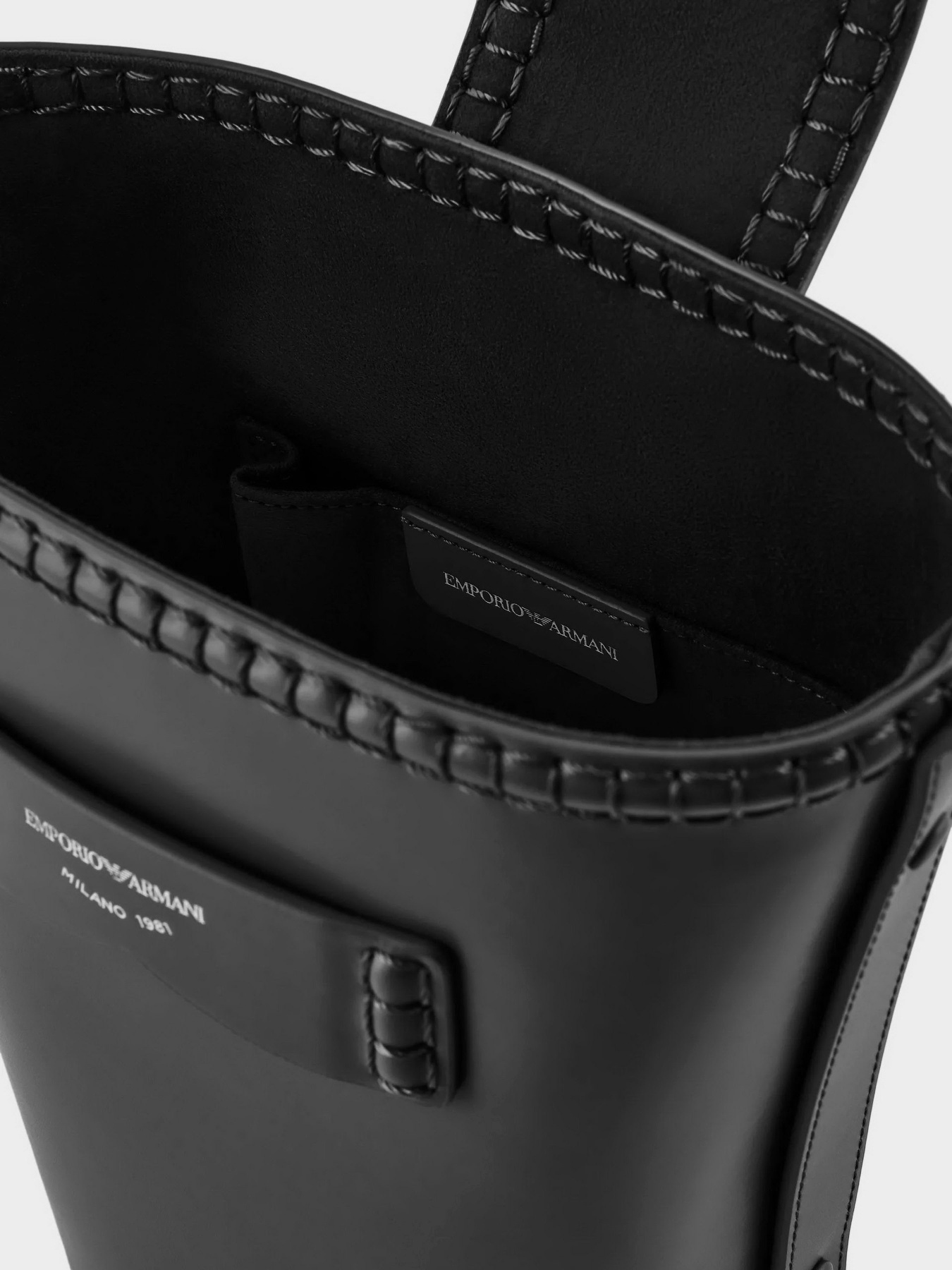 Сумки Emporio Armani Icon Project модель Y3E233-YWO2E-80001 Фото