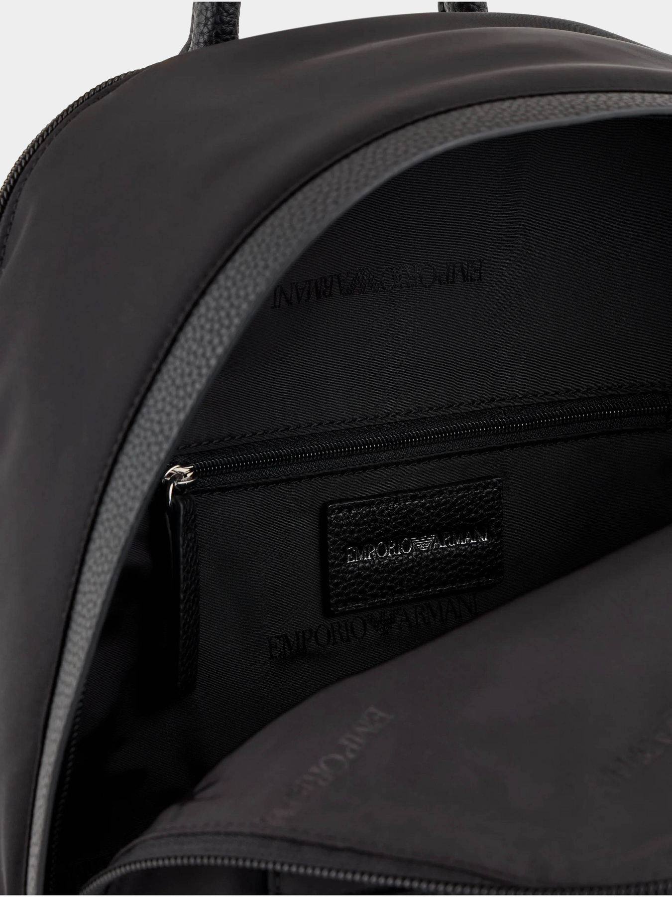 Рюкзаки Emporio Armani модель Y3L111-YWS1E-80001 Фото
