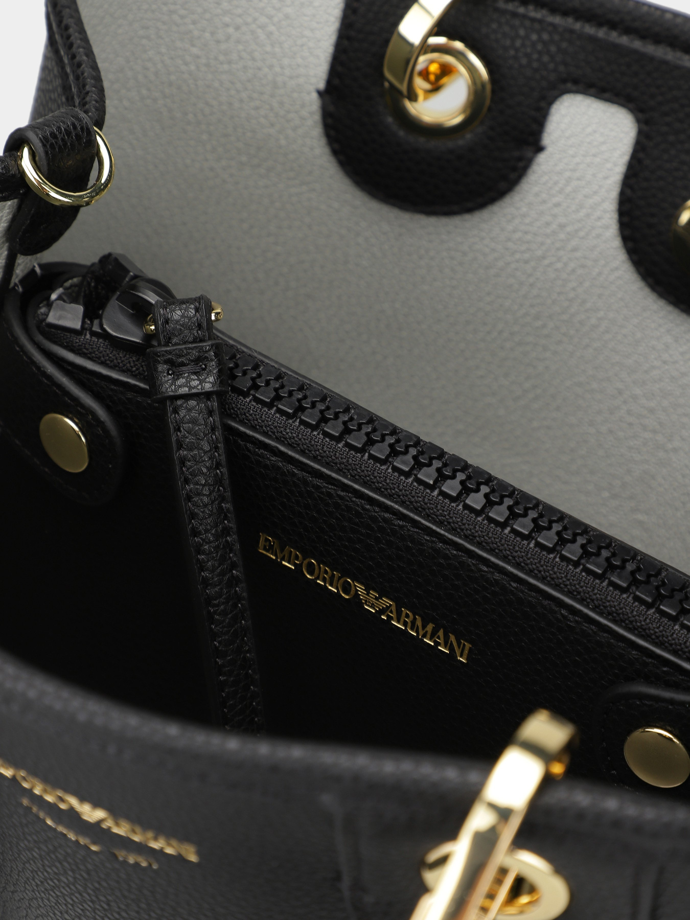 Сумки Emporio Armani модель EW000361-AF12103-MC032 Фото