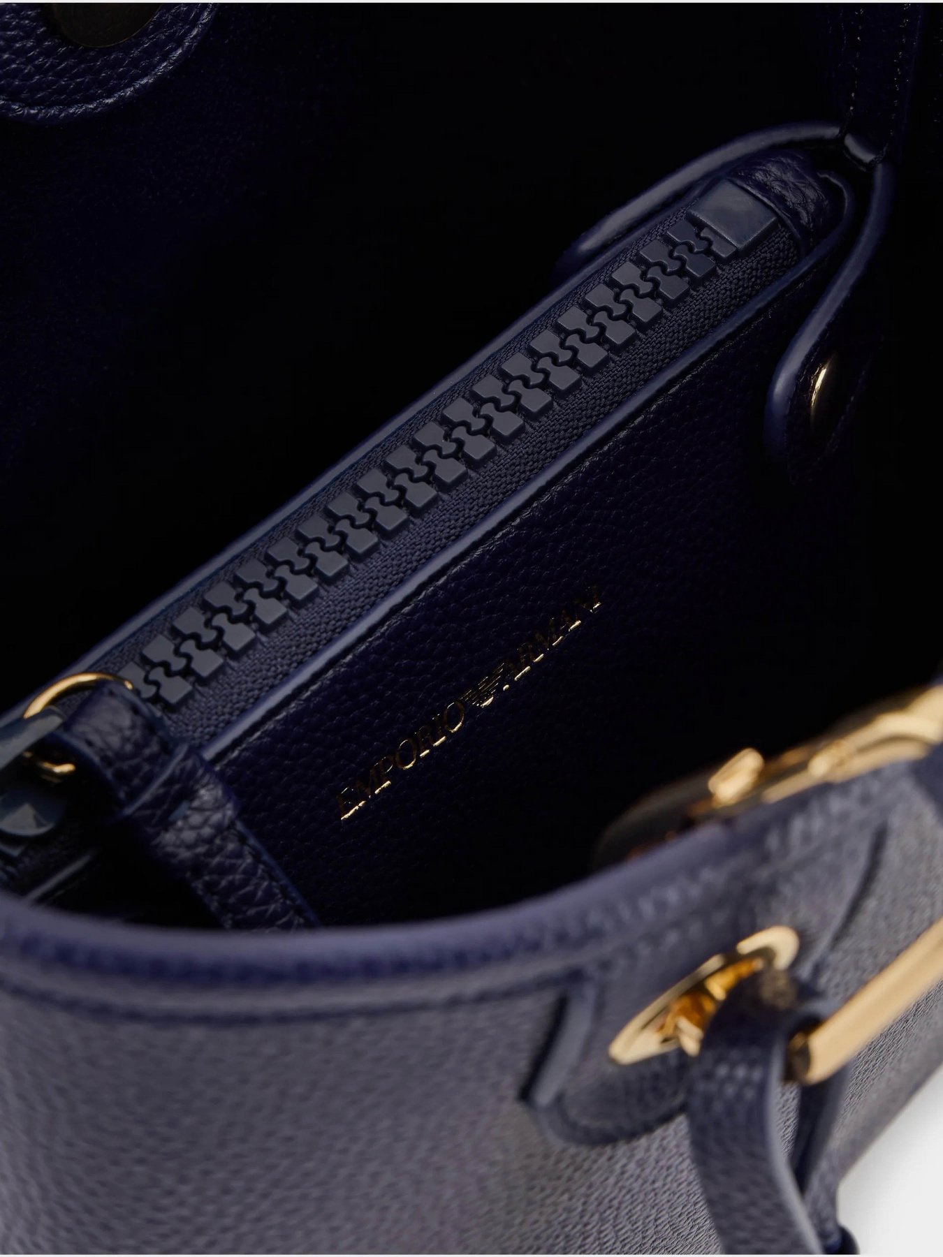 Сумки Emporio Armani модель EW000362-AF12036-MB051 Фото