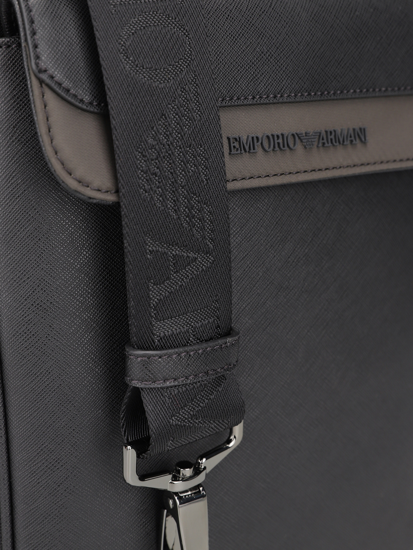 Сумки Emporio Armani модель Y4O453-YQ75I-81973 Фото