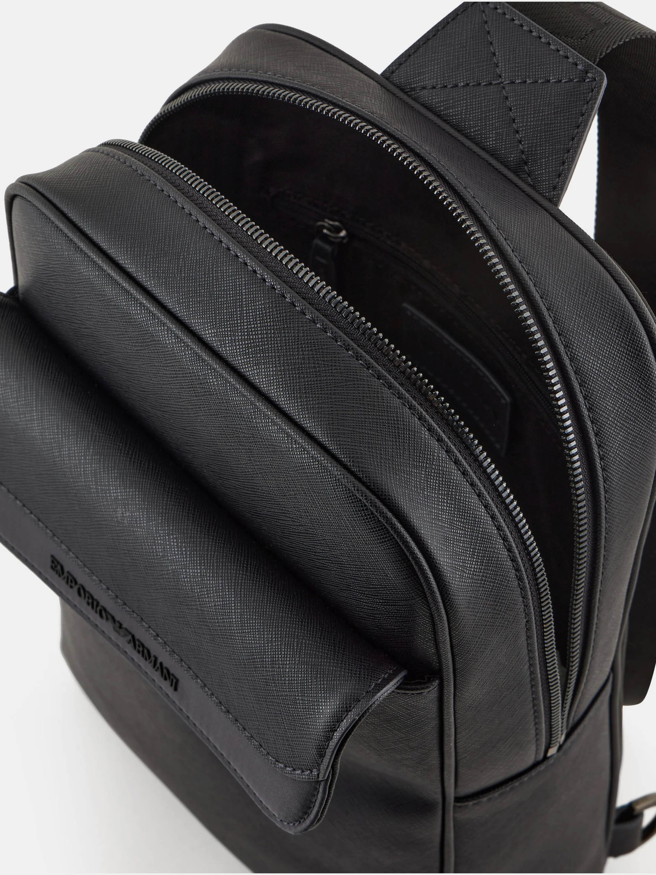 Сумки Emporio Armani модель Y4O453-YQ75I-87872 Сумки Emporio Armani модель Y4O453-YQ75I-87872 Фото