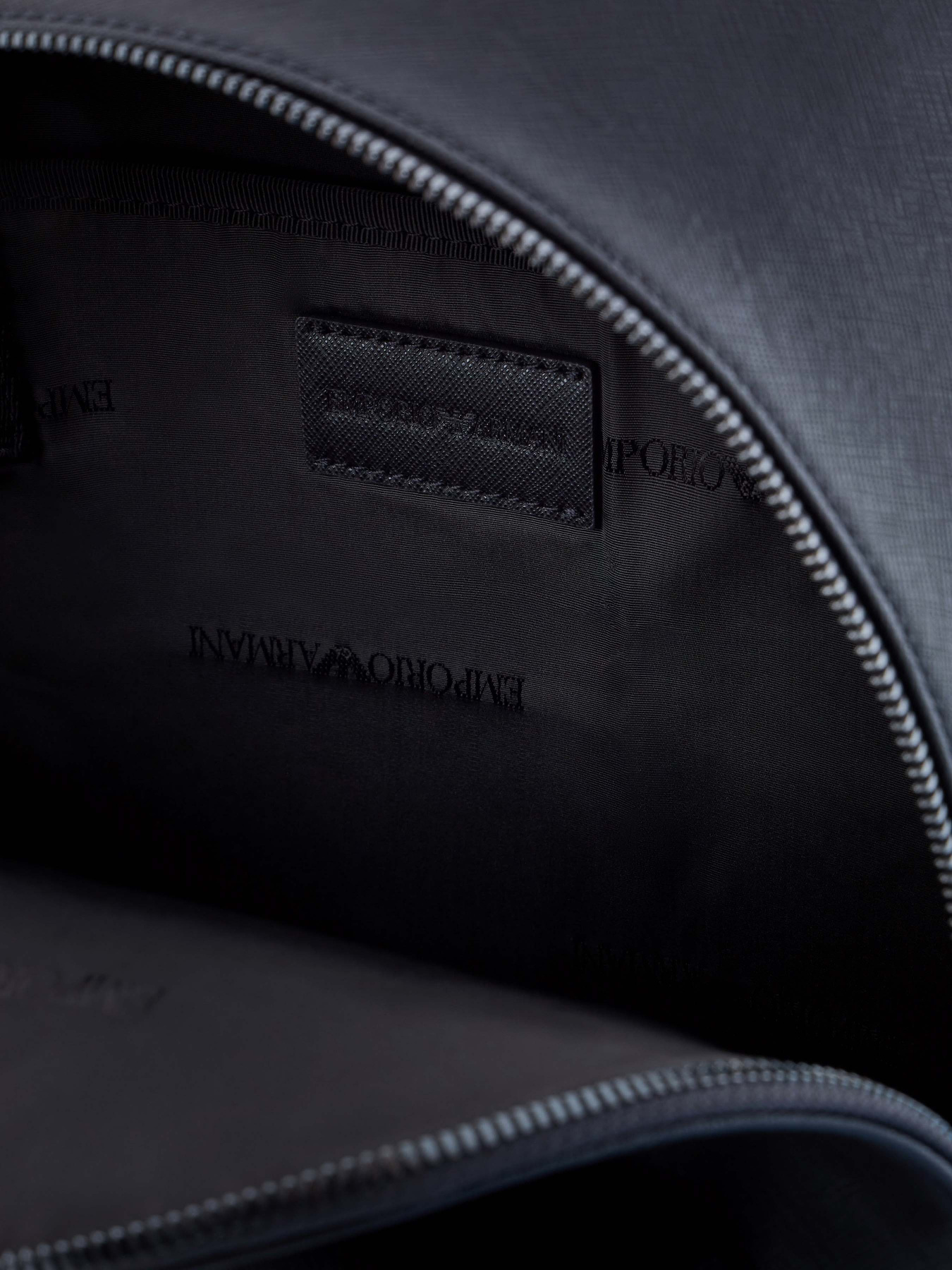 Рюкзаки Emporio Armani модель Y4O452-YQ75I-87872 Фото
