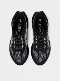 Кроссовки Asics Novablast 3 модель 1011B458-002 Чорний, білий Фото