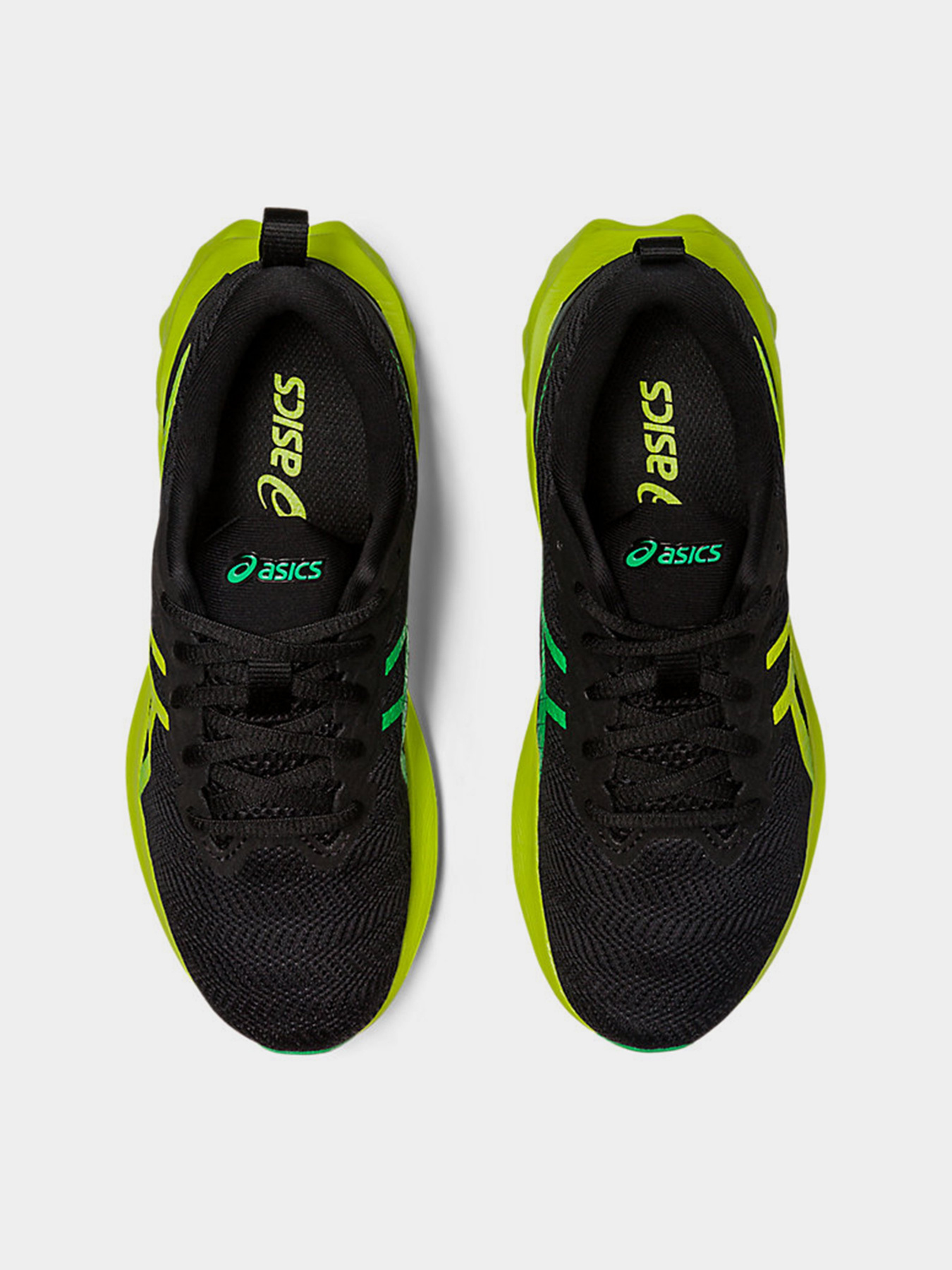 Кроссовки Asics NOVABLAST™ 2 Grade School модель 1014A235-004 Фото