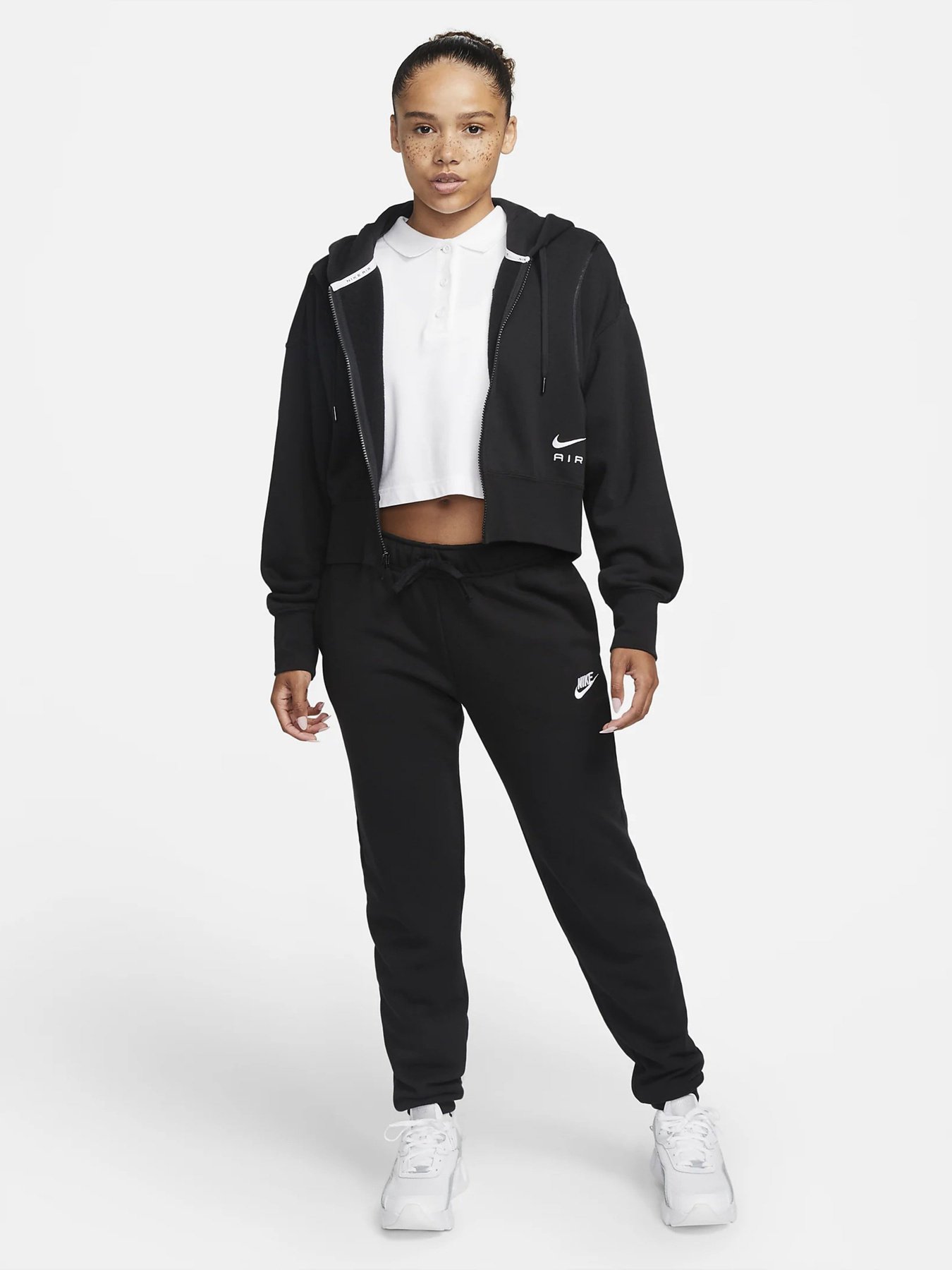 Брюки NIKE SPORTSWEAR CLUB модель DQ5191-010 Брюки NIKE SPORTSWEAR CLUB модель DQ5191-010 Фото