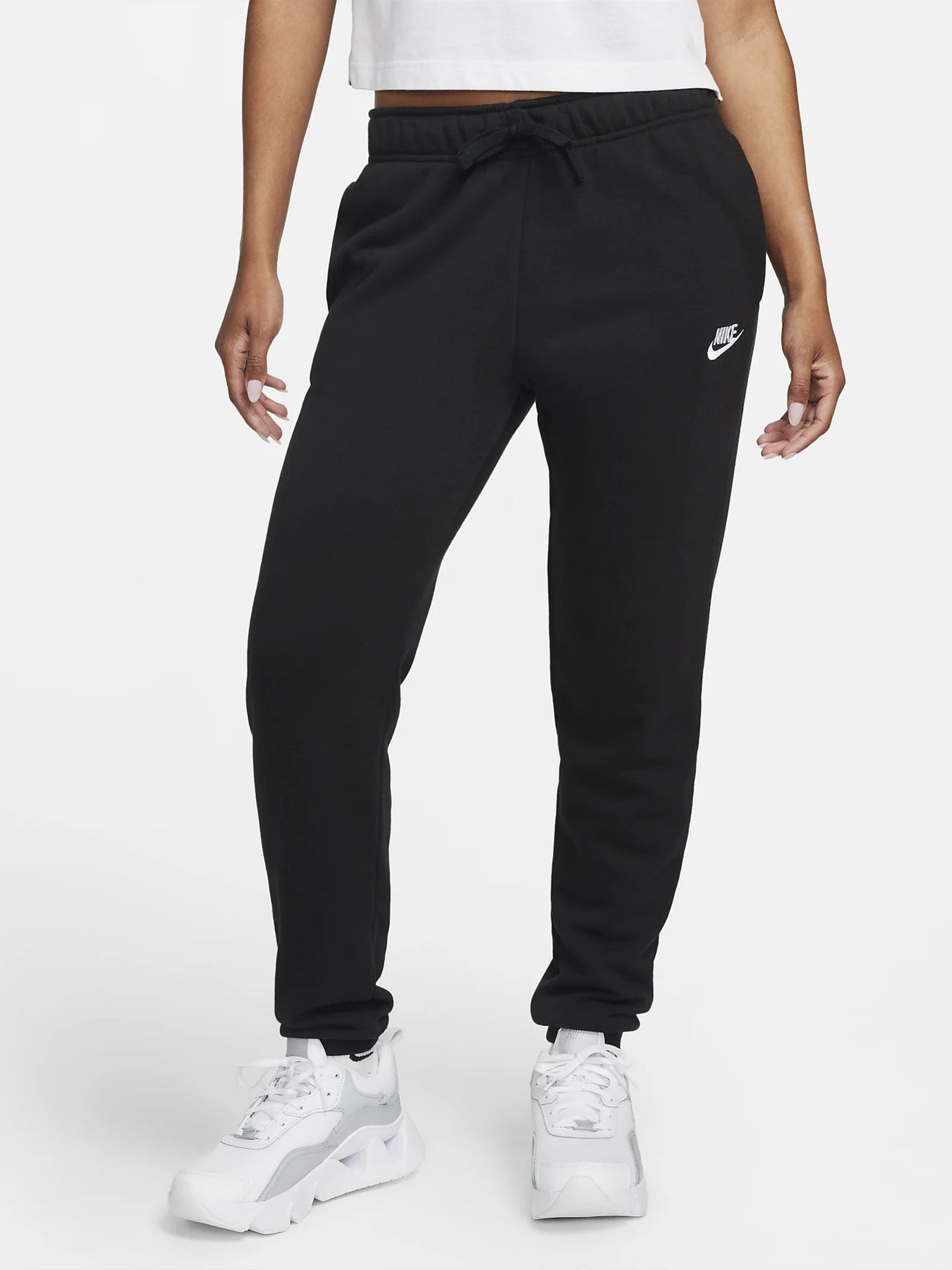 Брюки NIKE SPORTSWEAR CLUB модель DQ5191-010 Брюки NIKE SPORTSWEAR CLUB модель DQ5191-010 Фото