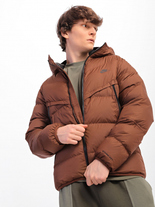 Куртки та дублянки NIKE Storm-FIT Windrunner модель DR9605-259 Фото