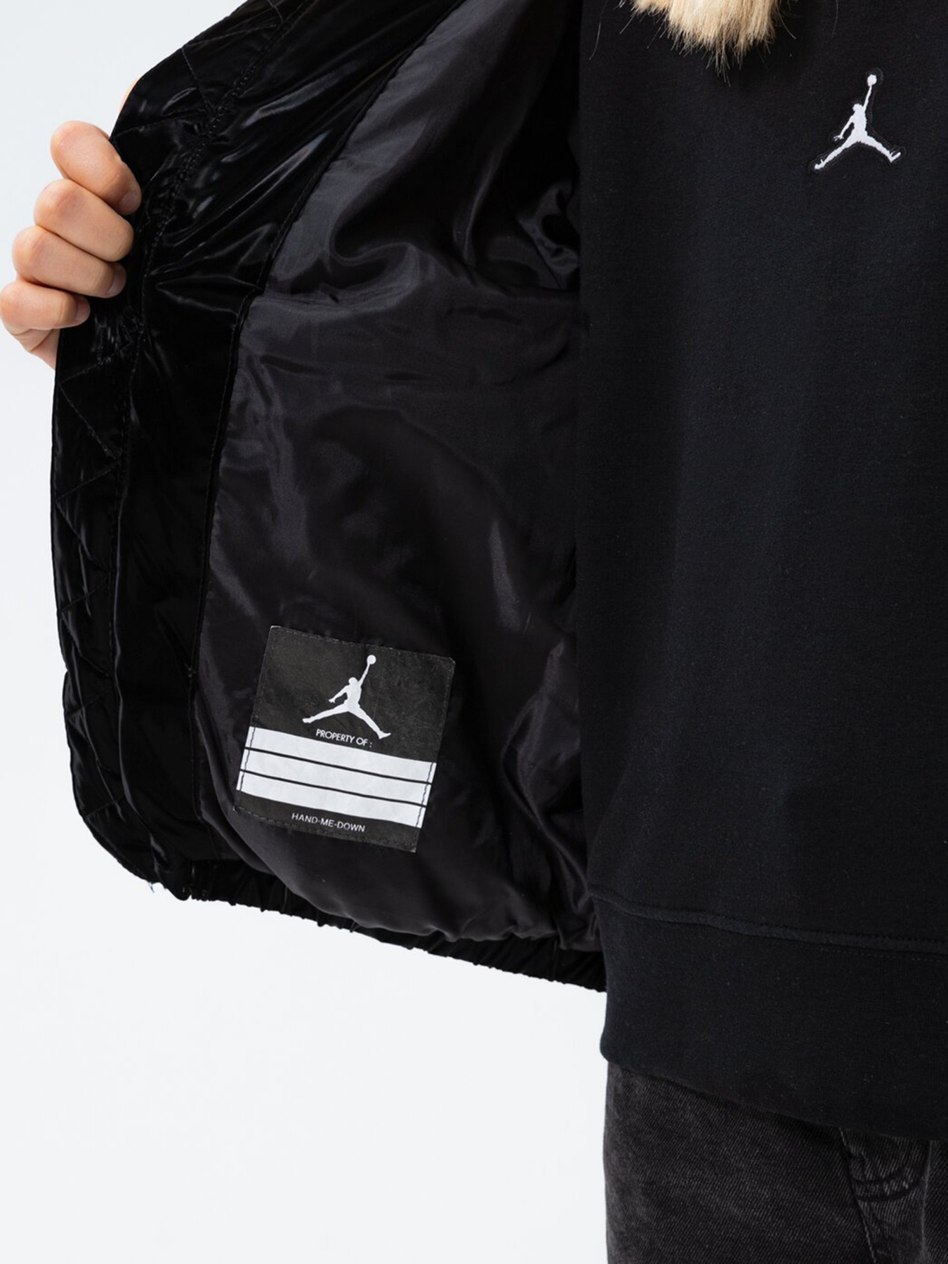Куртки та дублянки NIKE  JORDAN модель 45A658-023 Фото