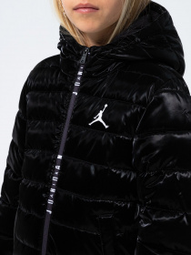 Куртки та дублянки NIKE  JORDAN модель 45A658-023 Фото