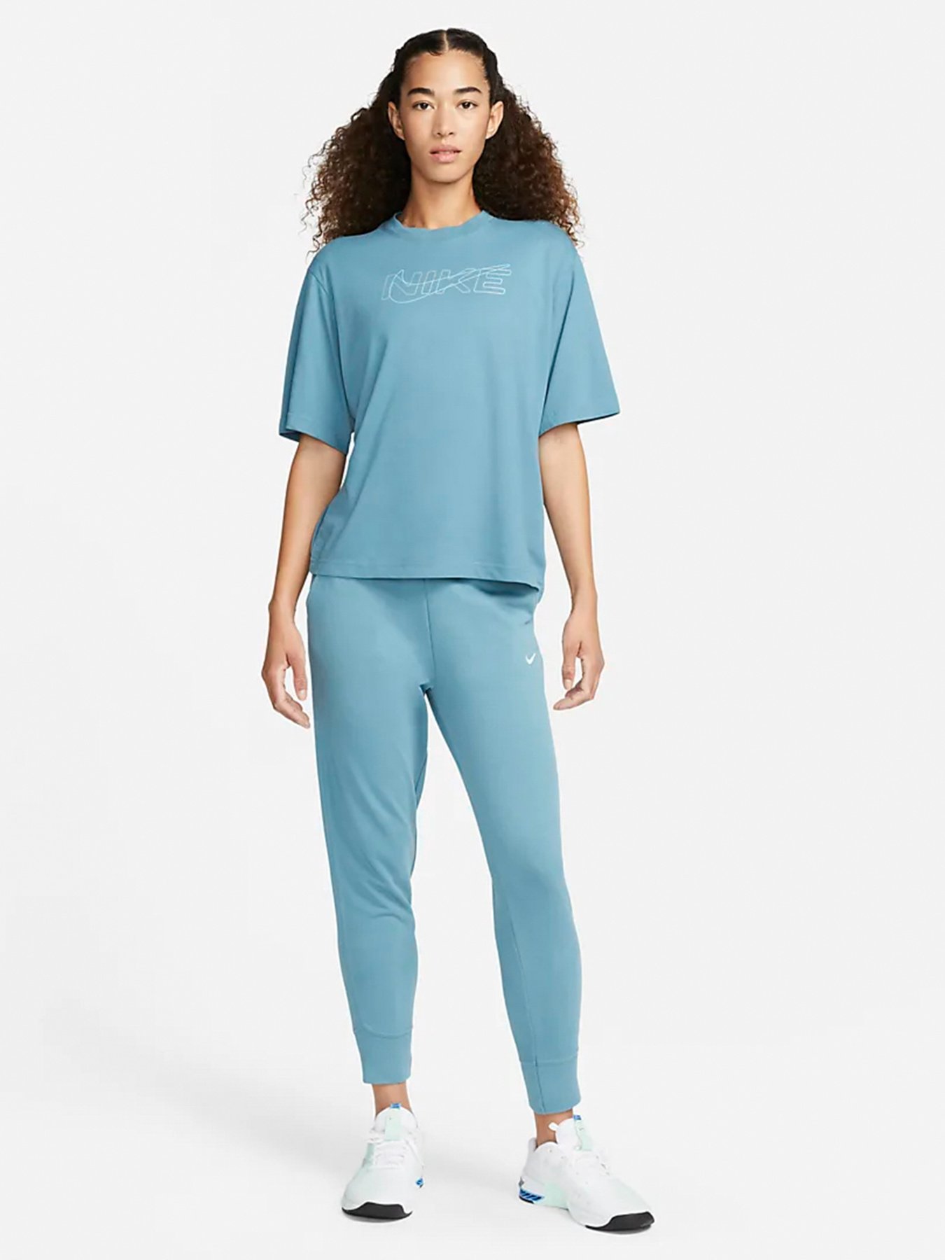 Футболки і поло NIKE Dri-FIT модель DX7984-496 Футболки і поло NIKE Dri-FIT модель DX7984-496 Фото