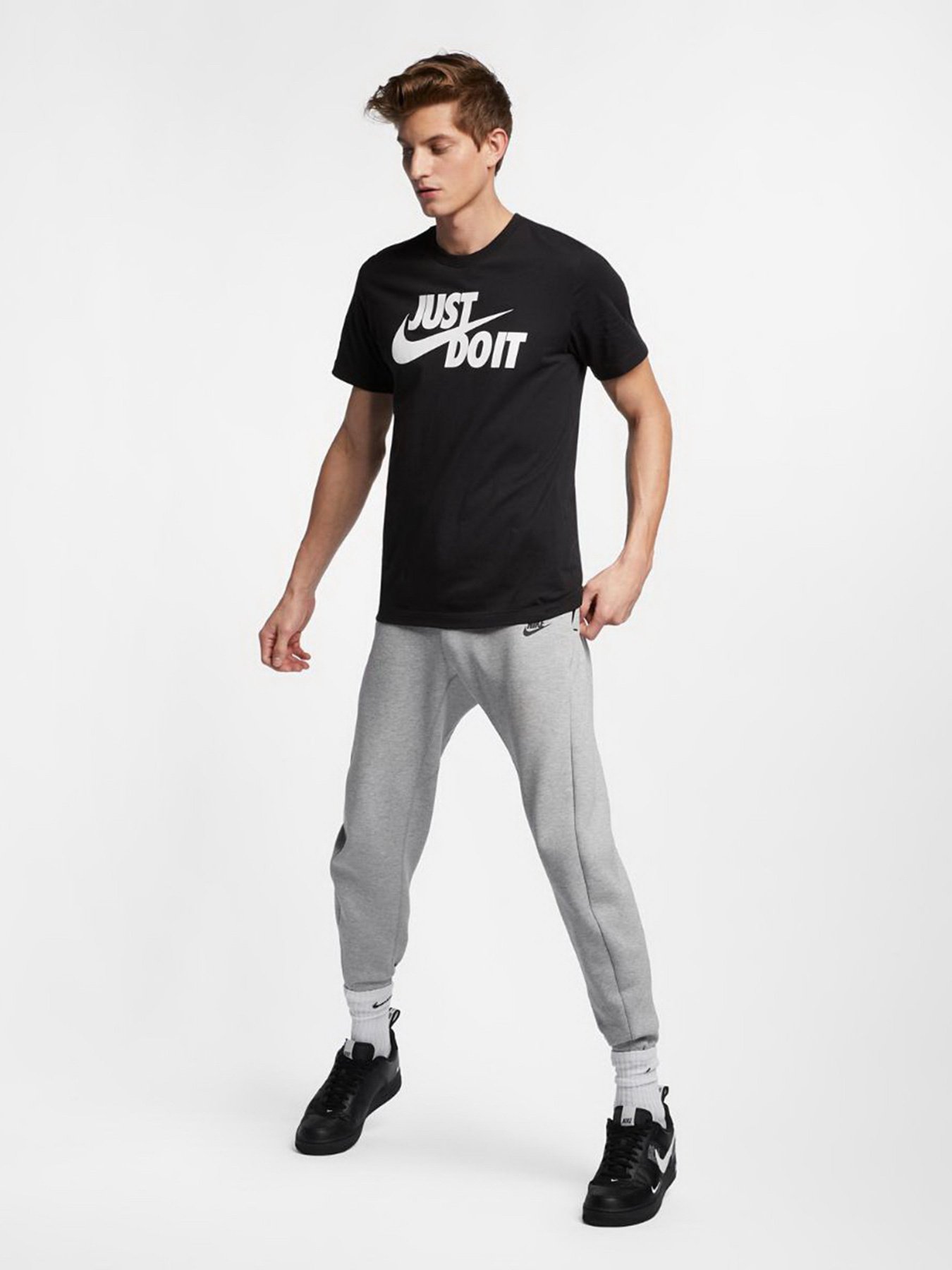 Футболки и поло NIKE NSW TEE JUST DO IT SWOOSH модель AR5006-011 Футболки и поло NIKE NSW TEE JUST DO IT SWOOSH модель AR5006-011 Фото
