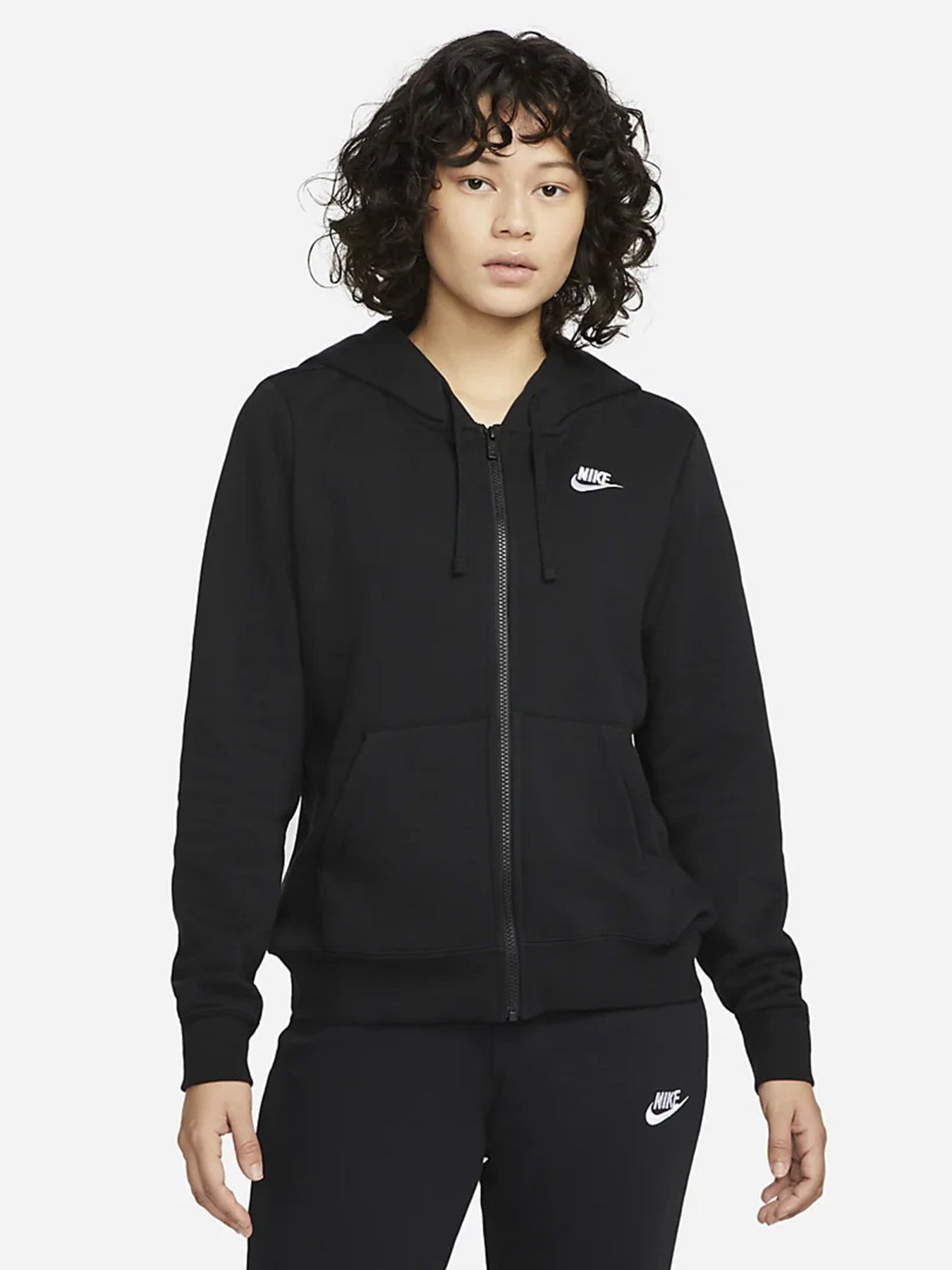 Худі та світшоти NIKE Sportswear Club Fleece модель DQ5471-010 Худі та світшоти NIKE Sportswear Club Fleece модель DQ5471-010 Фото