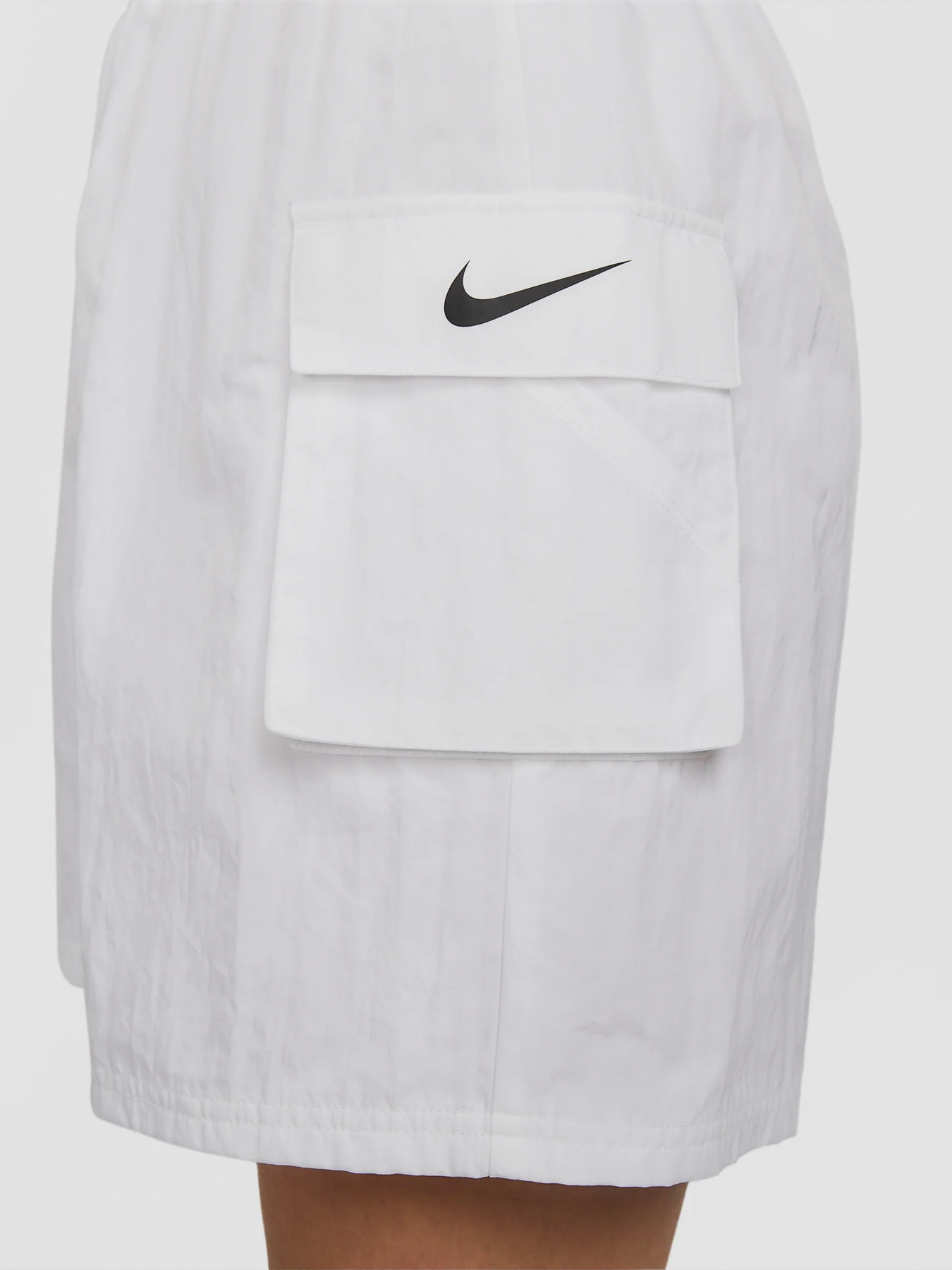 Шорти NIKE Sportswear Essential модель DM6247-100 Фото