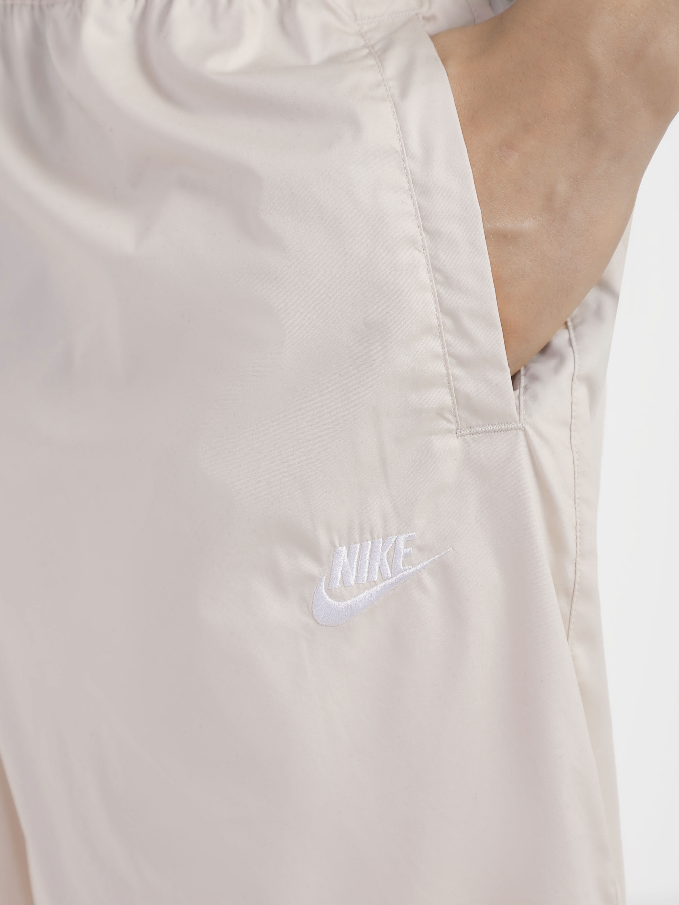 Шорти NIKE Sportswear Sport Essential модель DM6917-104 Фото
