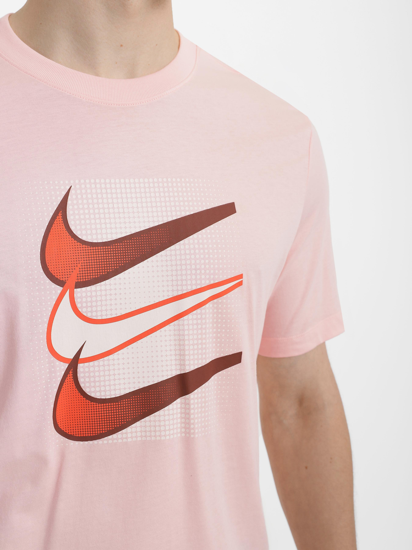 Футболки і поло NIKE Swoosh модель DZ5173-686 Футболки і поло NIKE Swoosh модель DZ5173-686 Фото