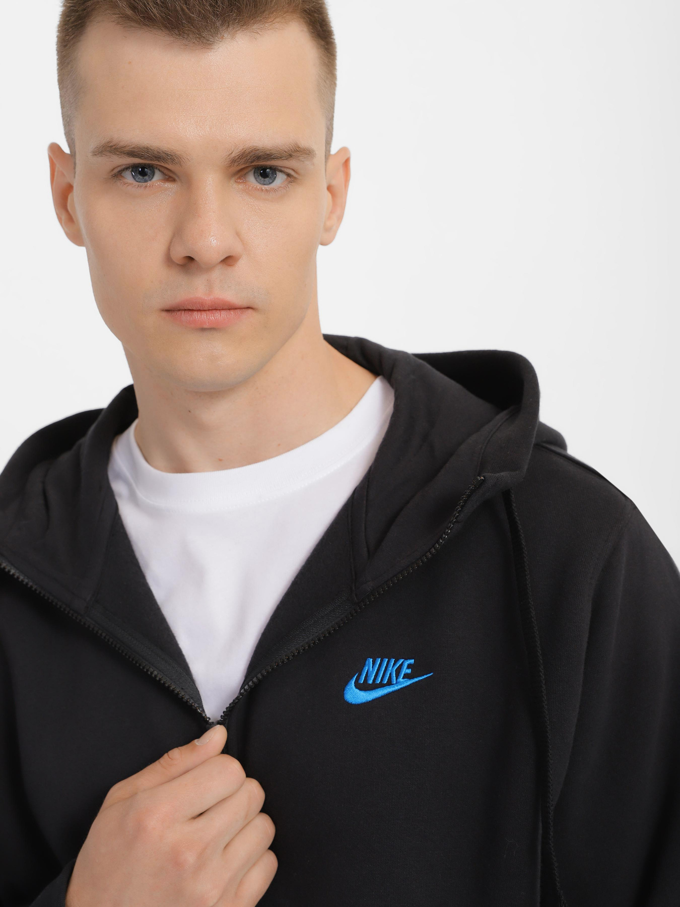 Худі та світшоти NIKE Club модель DQ8384-011 Худі та світшоти NIKE Club модель DQ8384-011 Фото