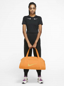 Дорожні сумки та валізи NIKE Gym Club модель DR6974-836 Фото