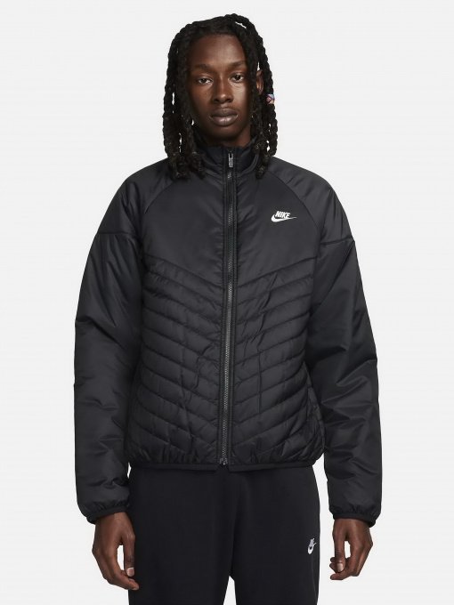 Куртки та дублянки NIKE Sportswear модель FB8195-010 Фото