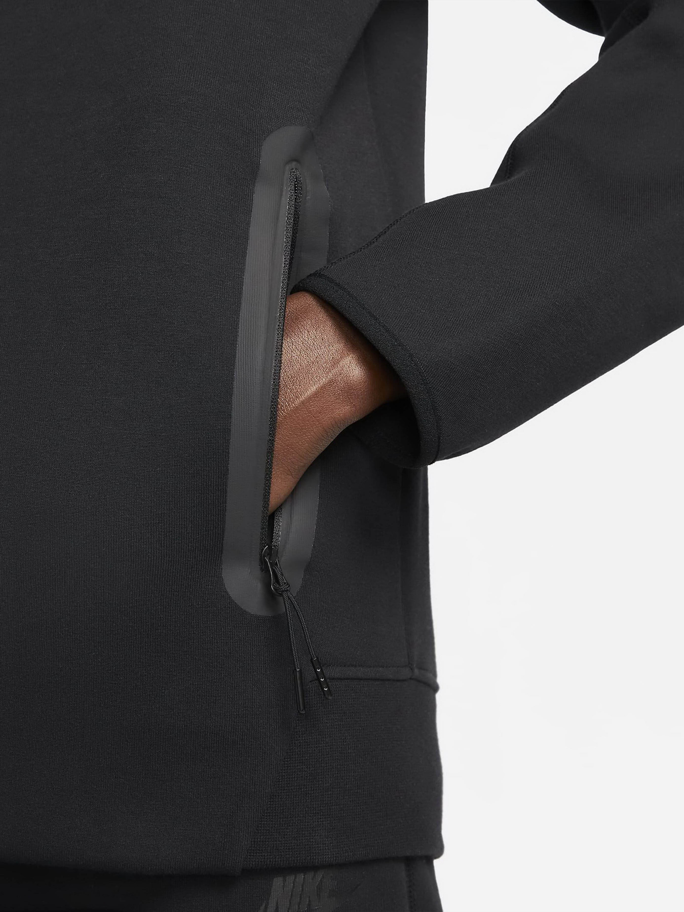 Худі та світшоти NIKE SPORTSWEAR TECH FLEECE WINDRUN модель FB7921-010 Худі та світшоти NIKE SPORTSWEAR TECH FLEECE WINDRUN модель FB7921-010 Фото