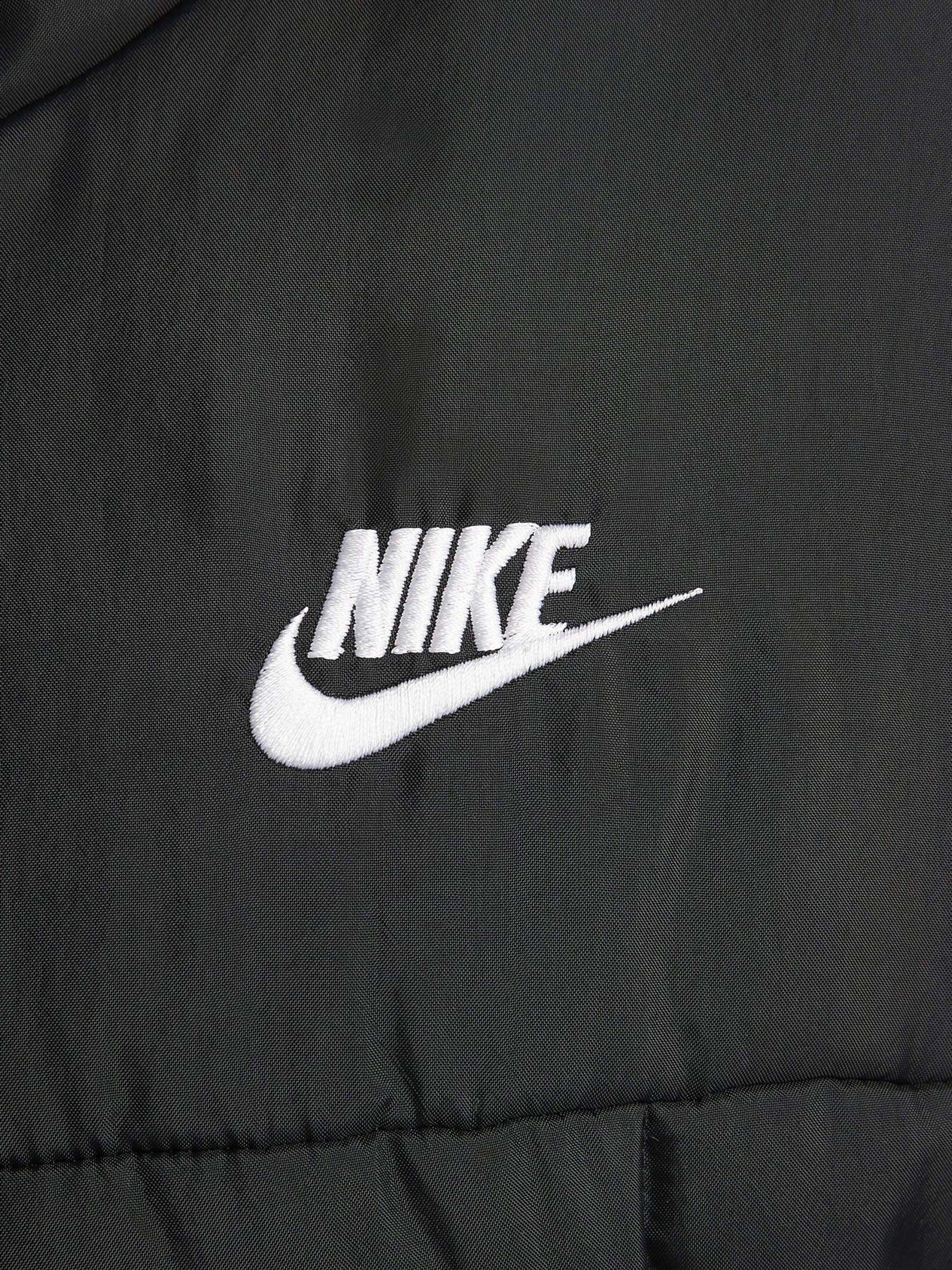 Куртки та дублянки NIKE Clsc Puff модель FB7674-010 Фото