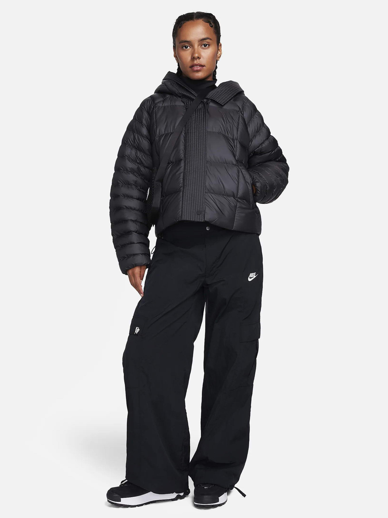 Куртки та дублянки NIKE Sportswear Swoosh Puffer PrimaLoft® модель FB8729-010 Фото