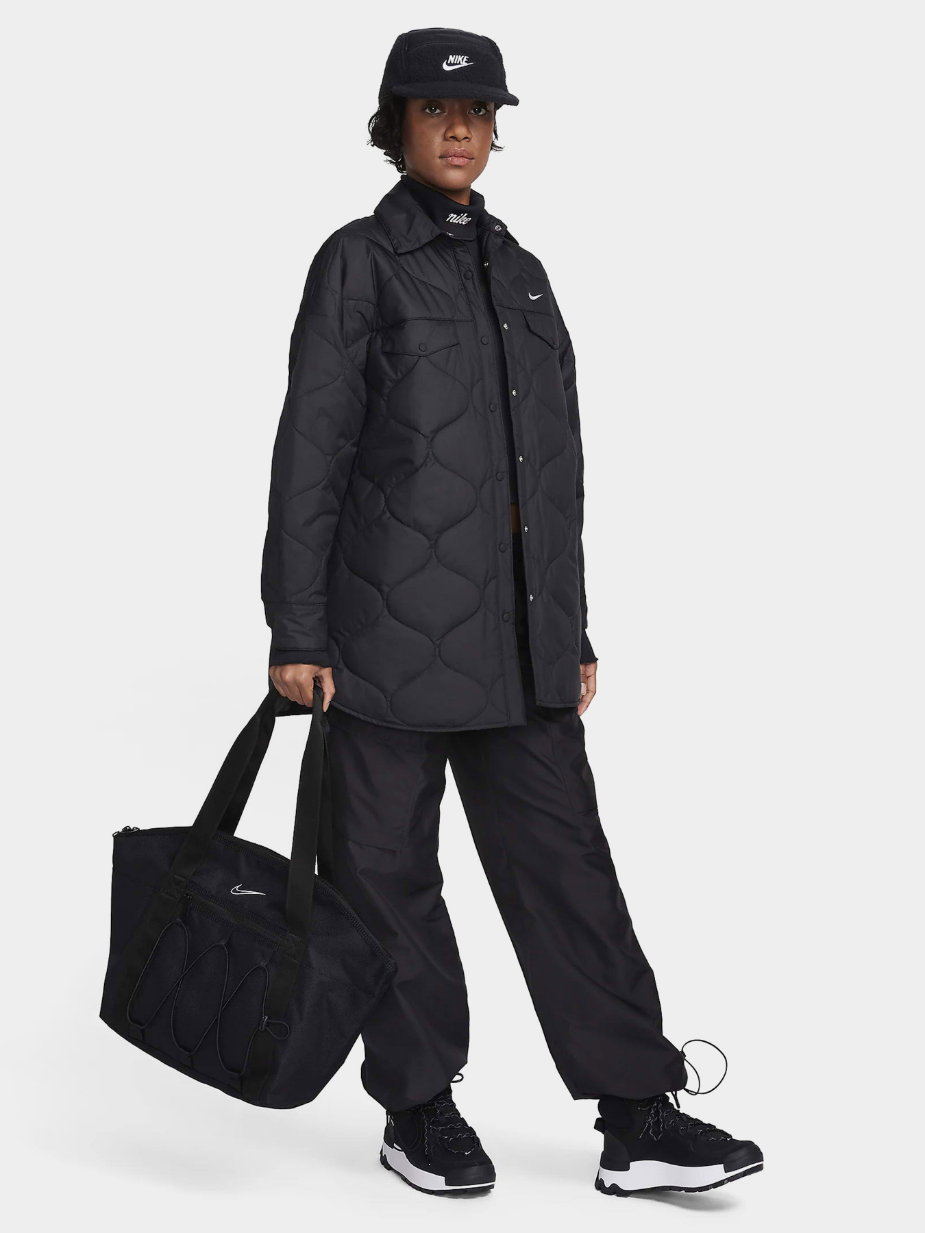Куртки та дублянки NIKE Sportswear Essential модель FB8732-010 Фото