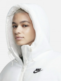 Куртки и дубленки NIKE Sportswear Classic Puffer модель FB7675-133 Фото