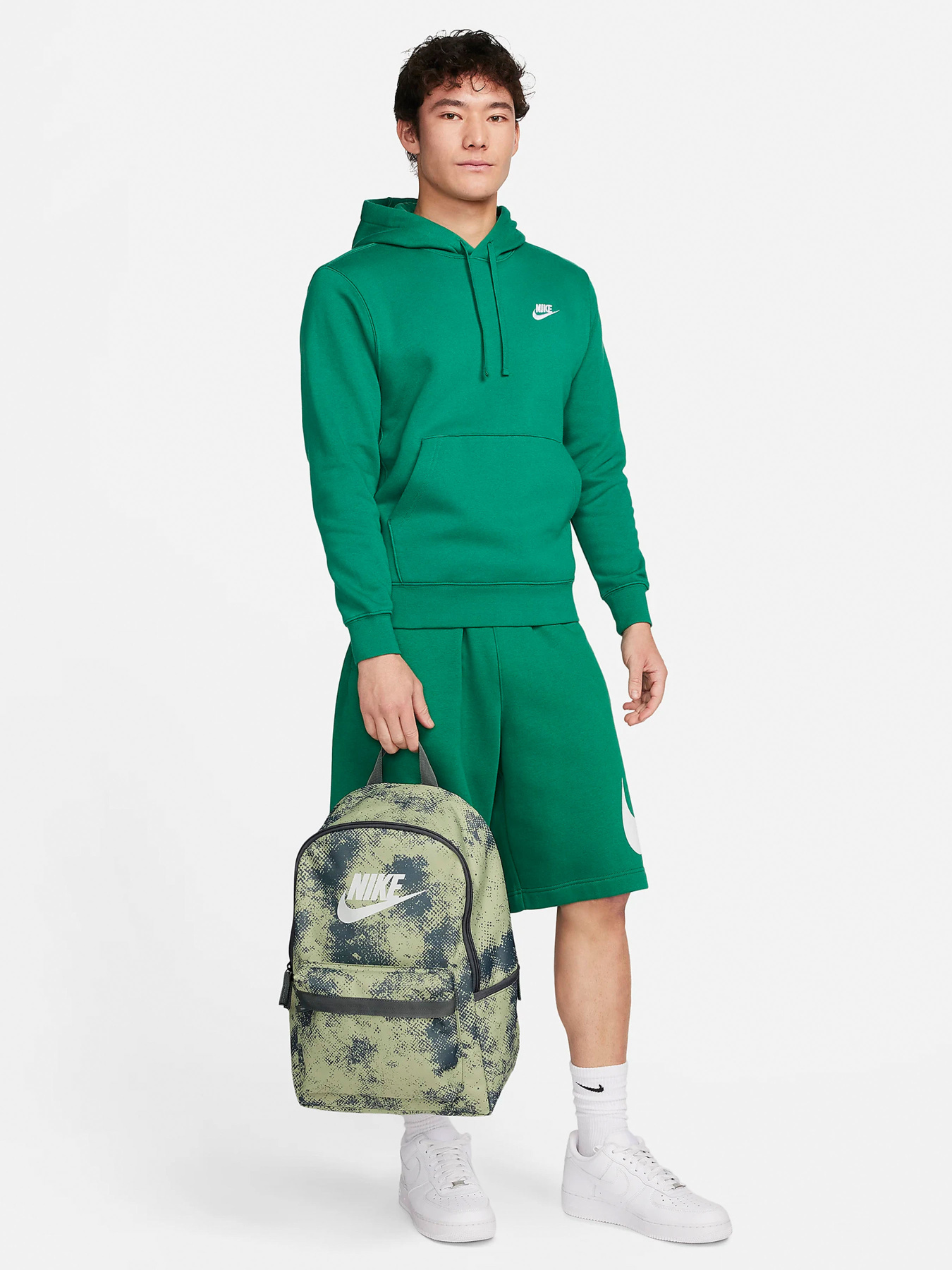Рюкзаки NIKE HERITAGE 25L модель FN0783-371 Фото