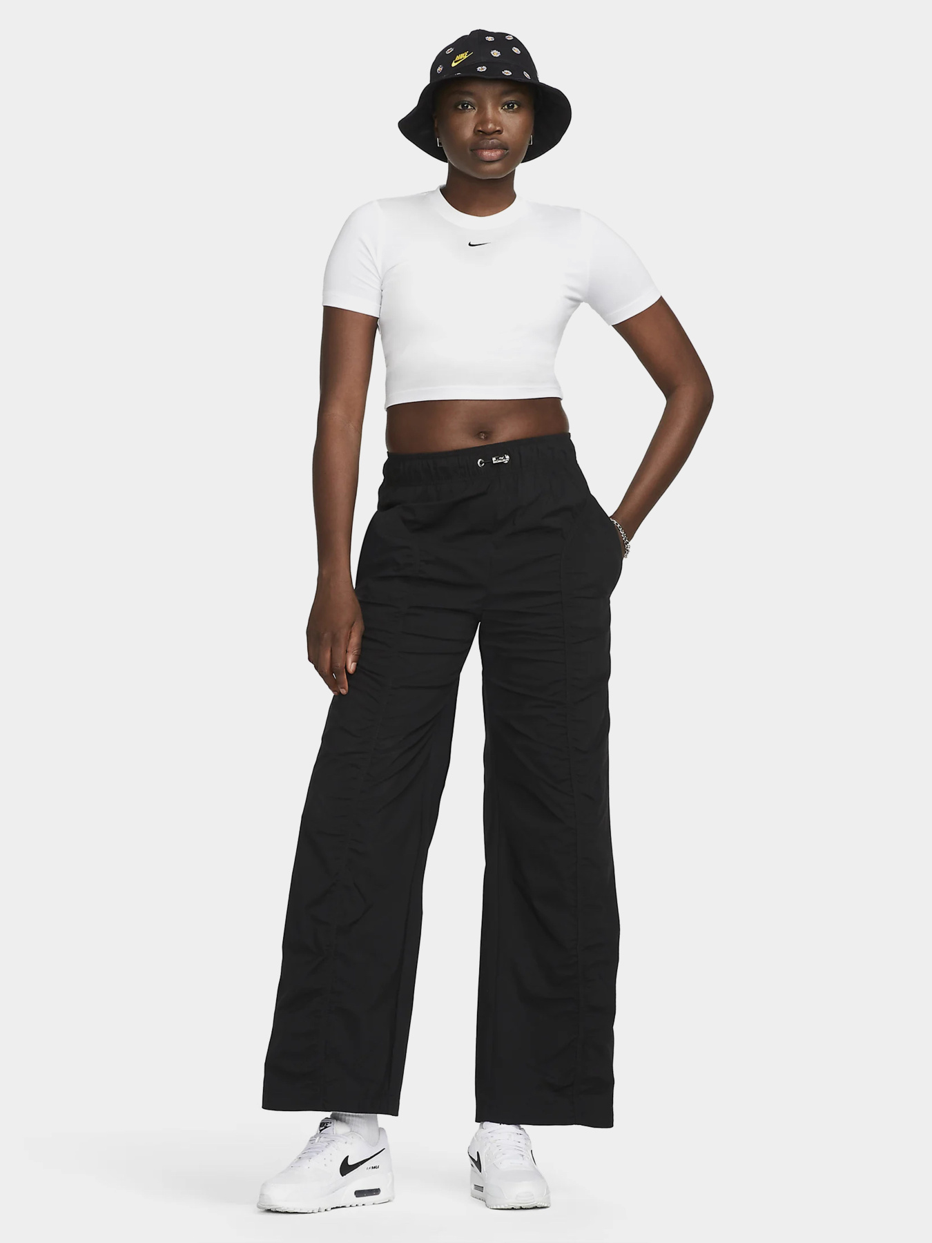 Футболки и поло NIKE ESSENTIAL CROP модель FB2873-100 Футболки и поло NIKE ESSENTIAL CROP модель FB2873-100 Фото