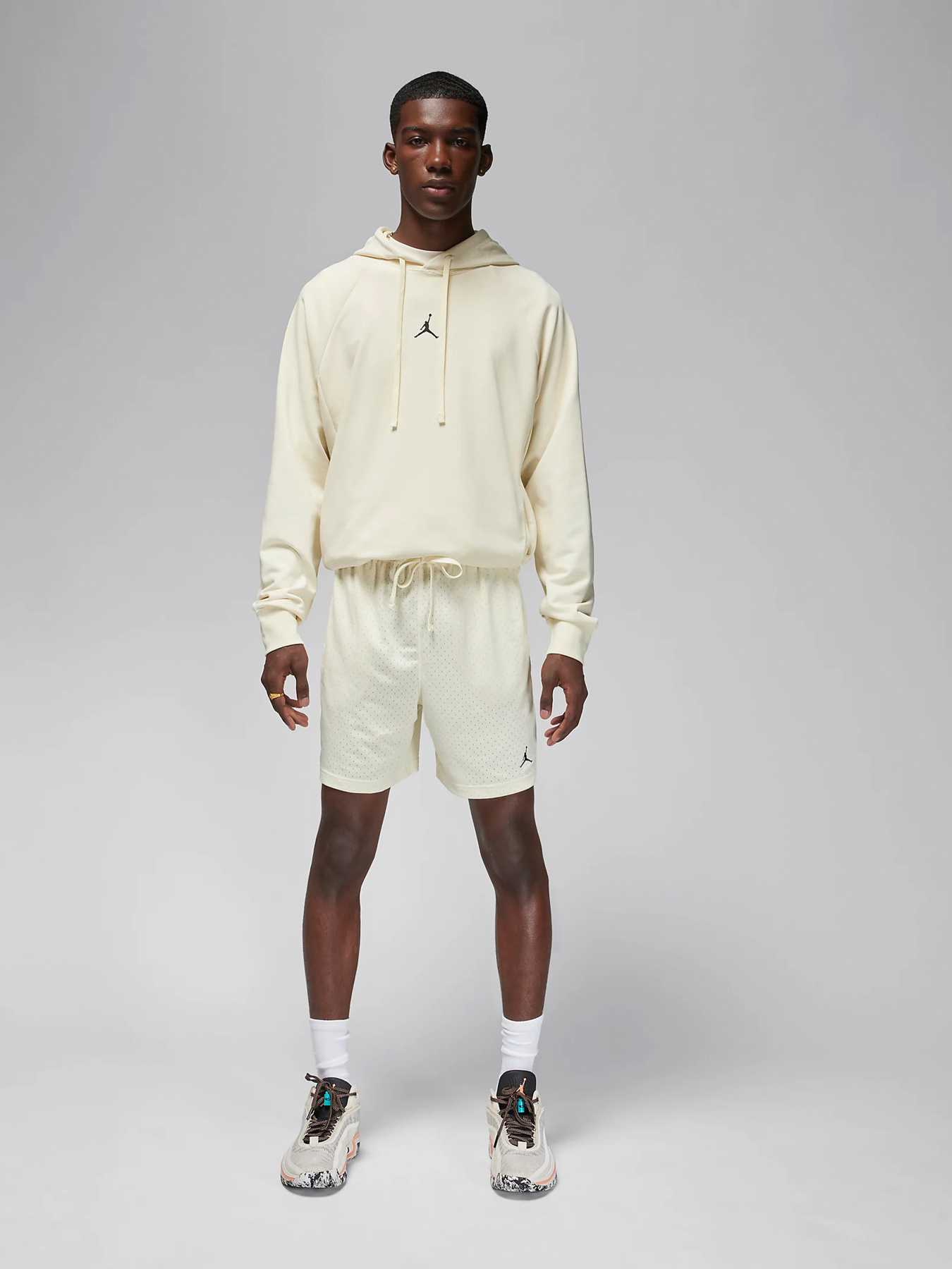 Шорты NIKE AIR JORDAN DRI-FIT модель FN5816-113 Шорты NIKE AIR JORDAN DRI-FIT модель FN5816-113 Фото