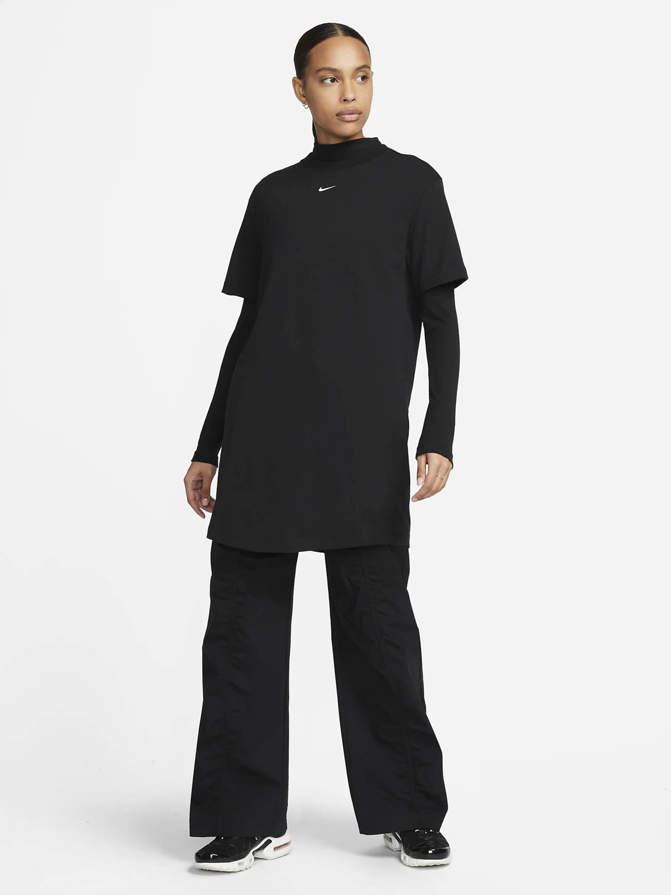 Платья NIKE ESSNTL SS модель DV7882-010 Фото