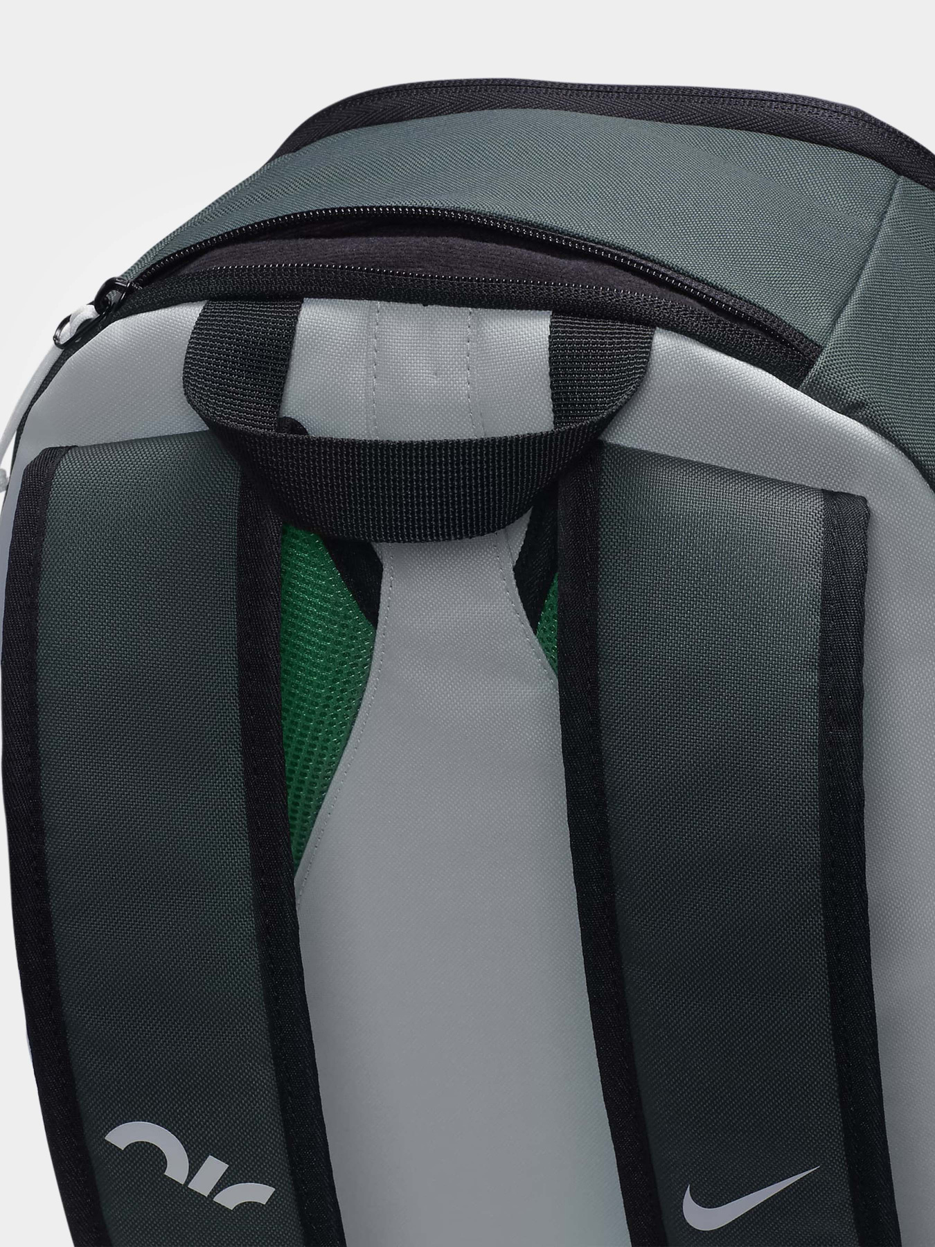 Рюкзаки NIKE AIR GRX 21L модель DV6246-338 Рюкзаки NIKE AIR GRX 21L модель DV6246-338 Фото